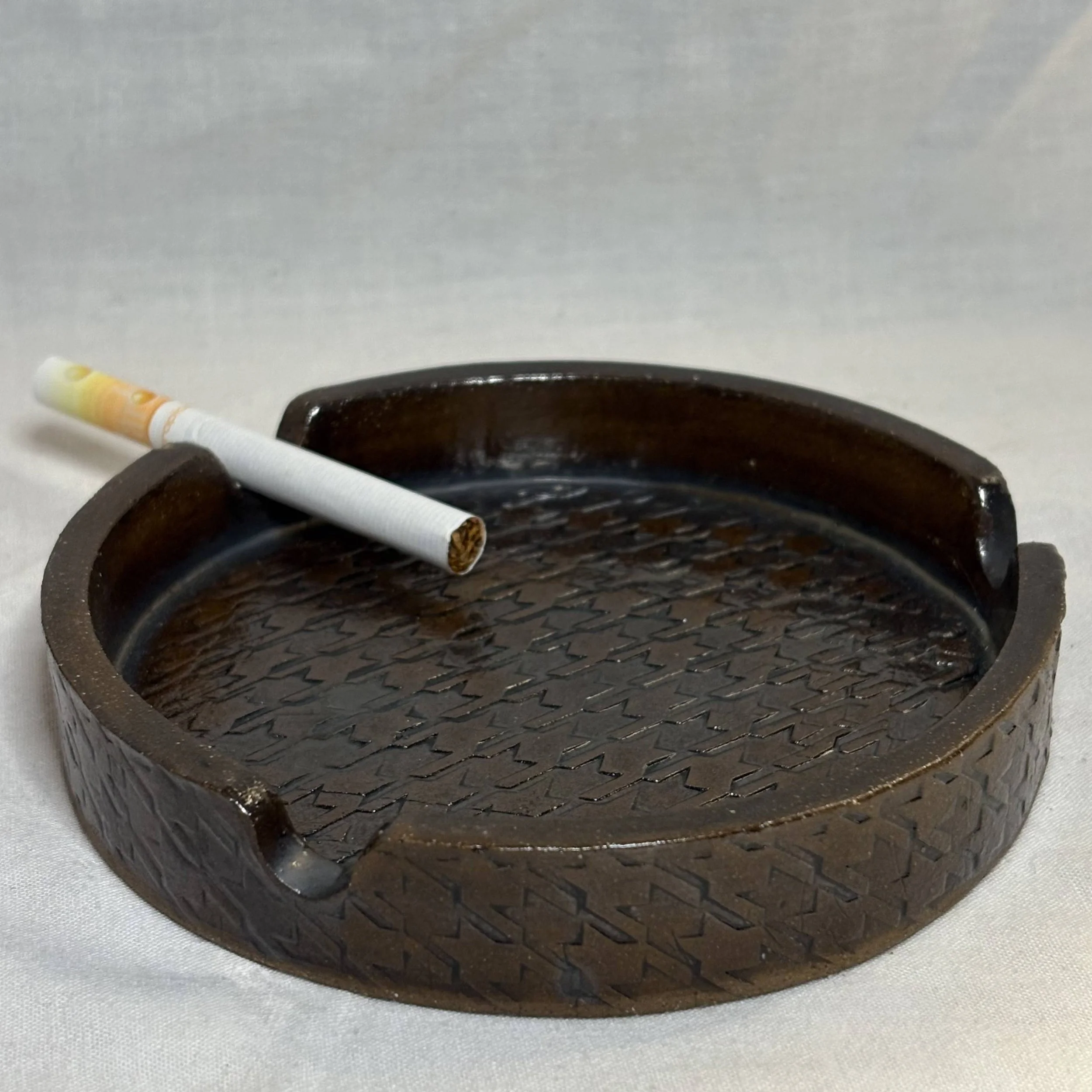 jewels brown hounds side.jpg