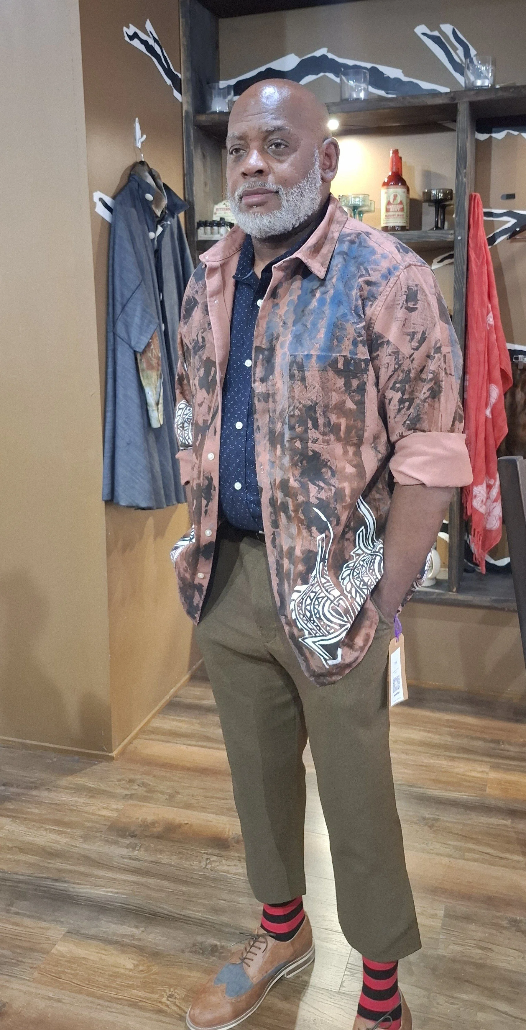 dindga shirt on Ernie full view 4bb0ff7c-027a-406f-ad10-f0cbd15e9634.jpg