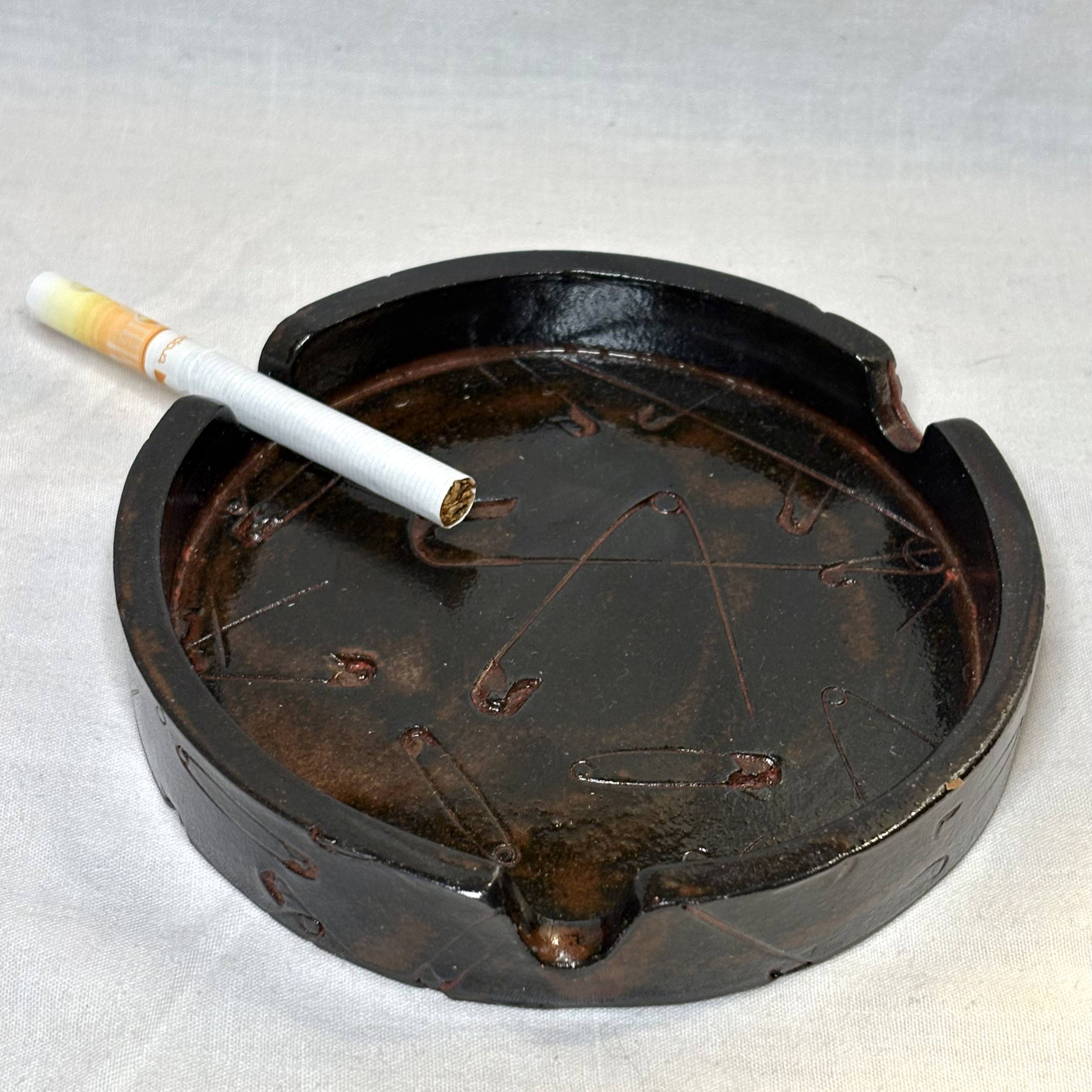 jewel ash with safty close.jpg