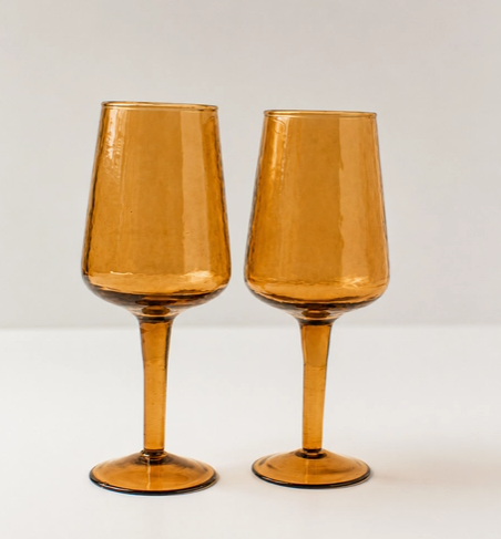 Creative woman ambe wine alone 2026-09-29 (5).png