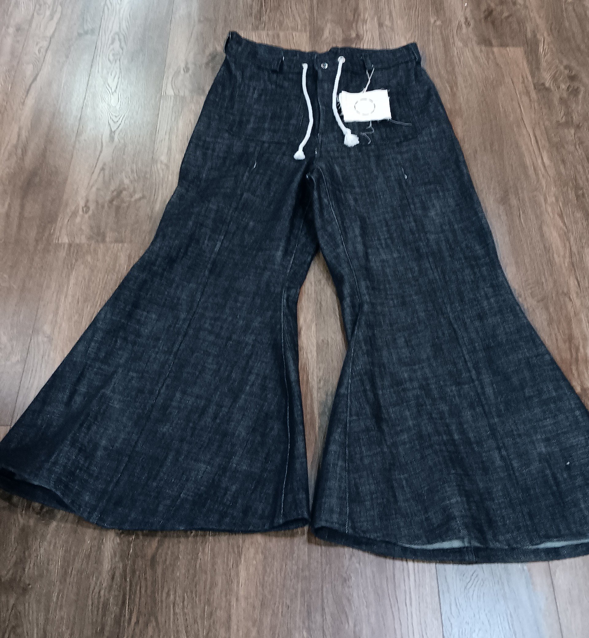 jayson bell botton jean entire pant 216b1979-45b0-495e-83bd-00aed44fd0f3.jpg