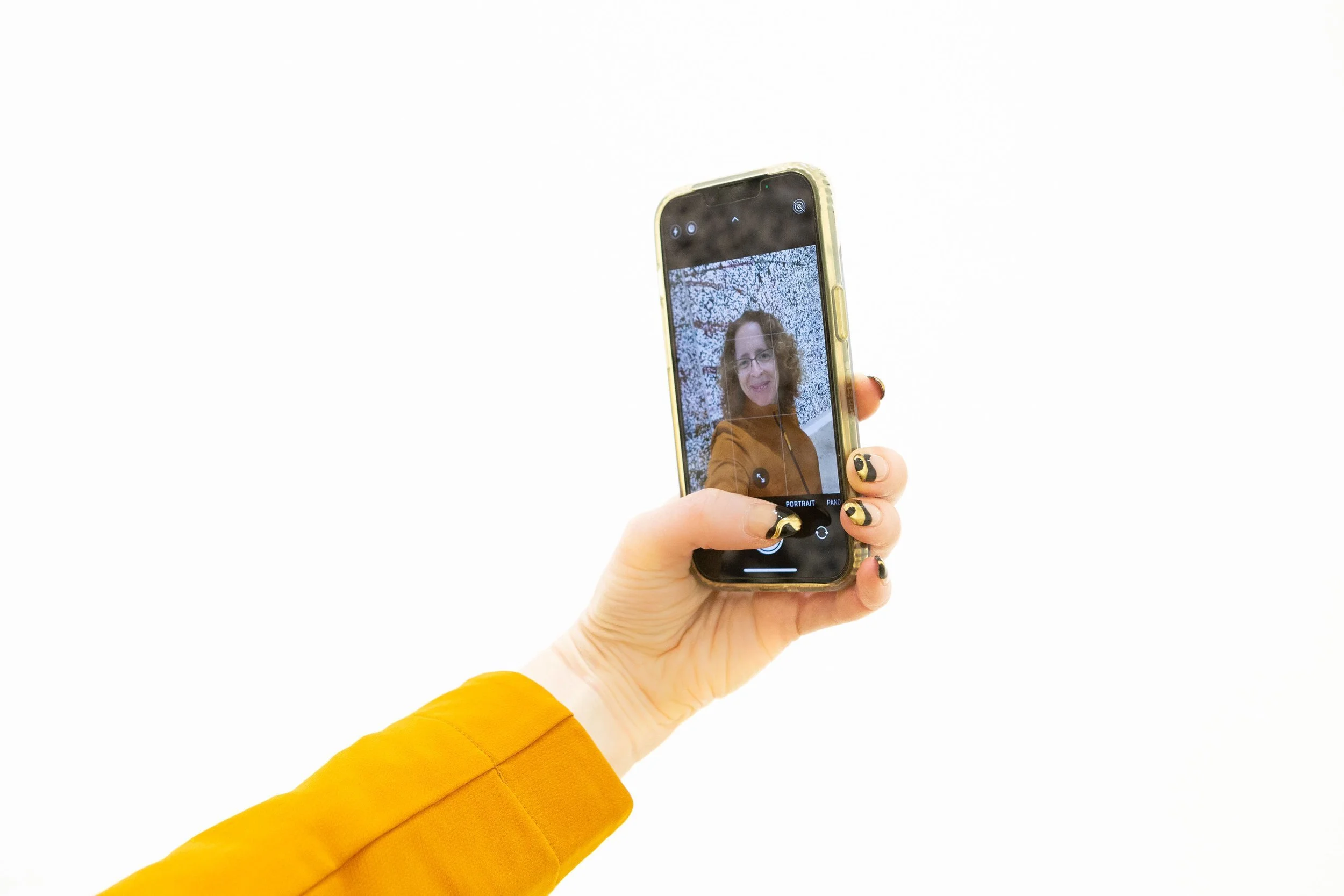 ART PROBLEMS: How to Get Shows and Sales from Instagram