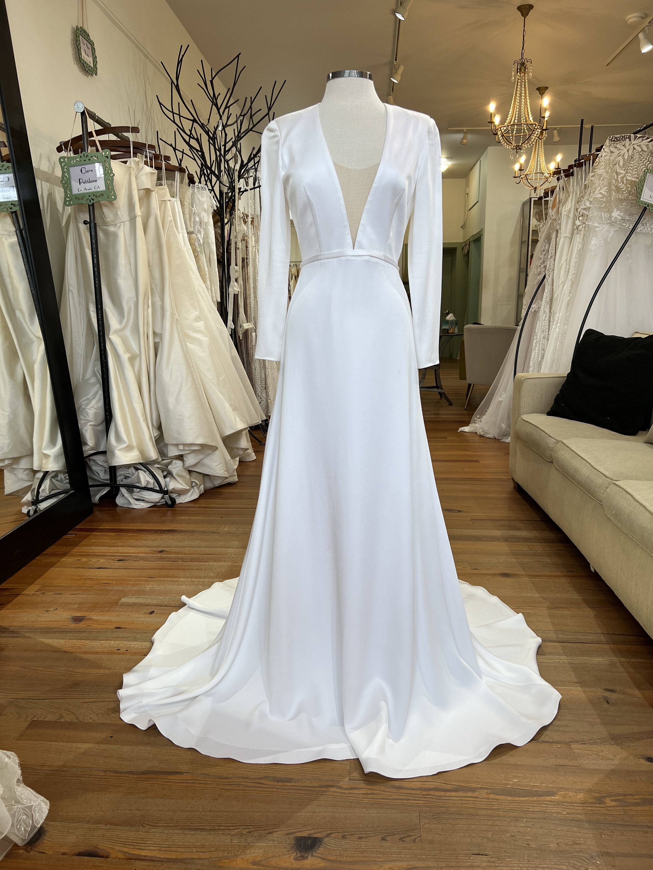 Sofia by Sarah Seven Size 8