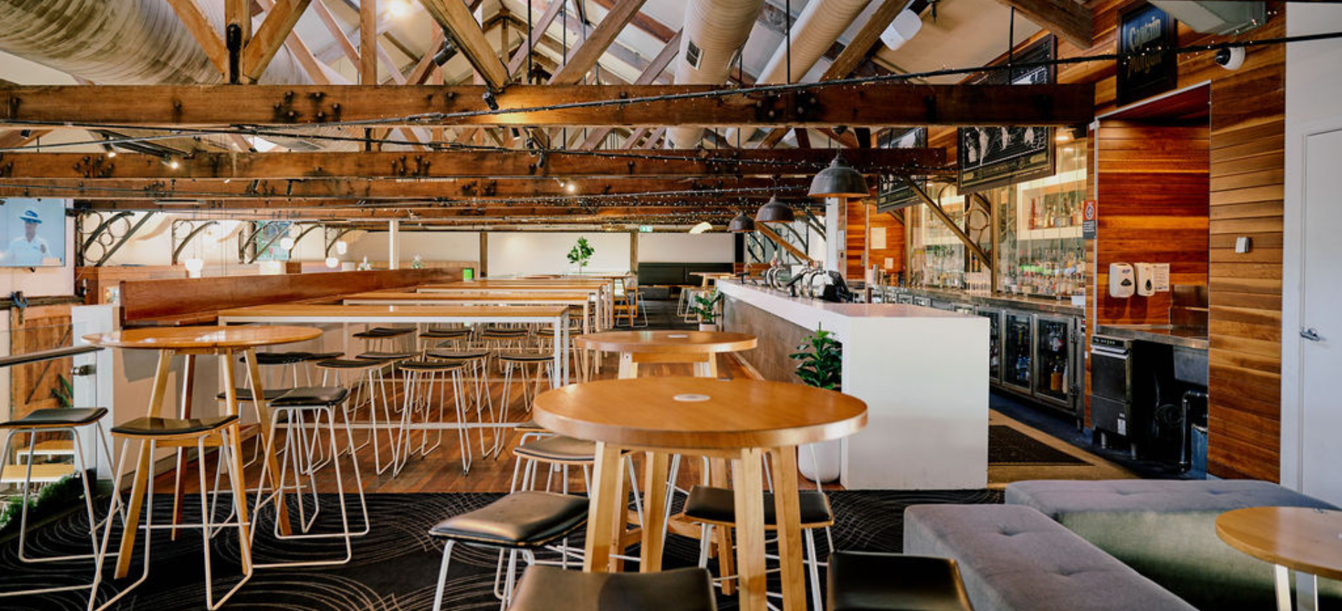 Honeysuckle Background Banner (2).png