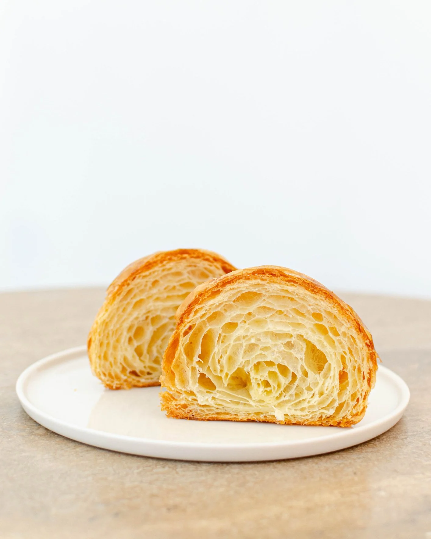 A quick reminder: our Art of the Croissant workshop is happening this
Sunday. If learning how to make croissants has ever been on your to-do list, this is
your chance!
Very limited spots available, reserve yours now on our website (link in bio).

#at