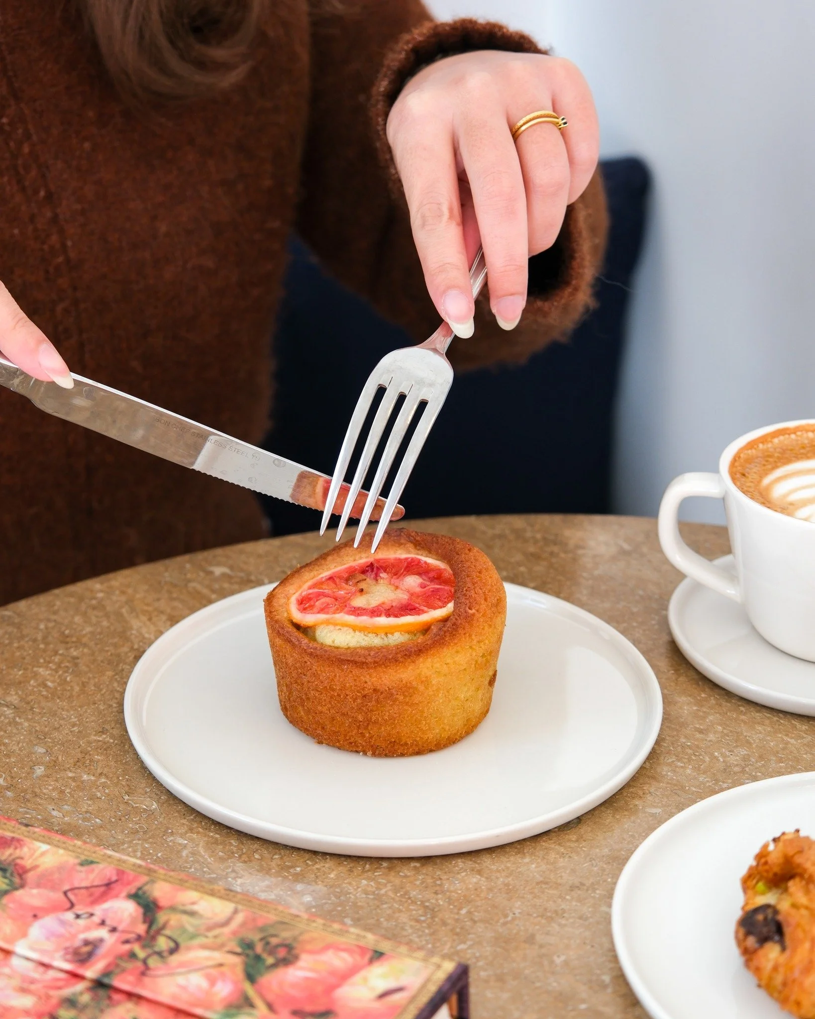 A slice of sunshine in the middle of winter 🍊

Our Blood Orange Cake is seasonal and made for cozy caf&eacute; moments. Come enjoy one today!

#atelierariana #bloodorangecake #nycbakery #homemadecake #orangecake #cozydesserts #patisserieinspired #se