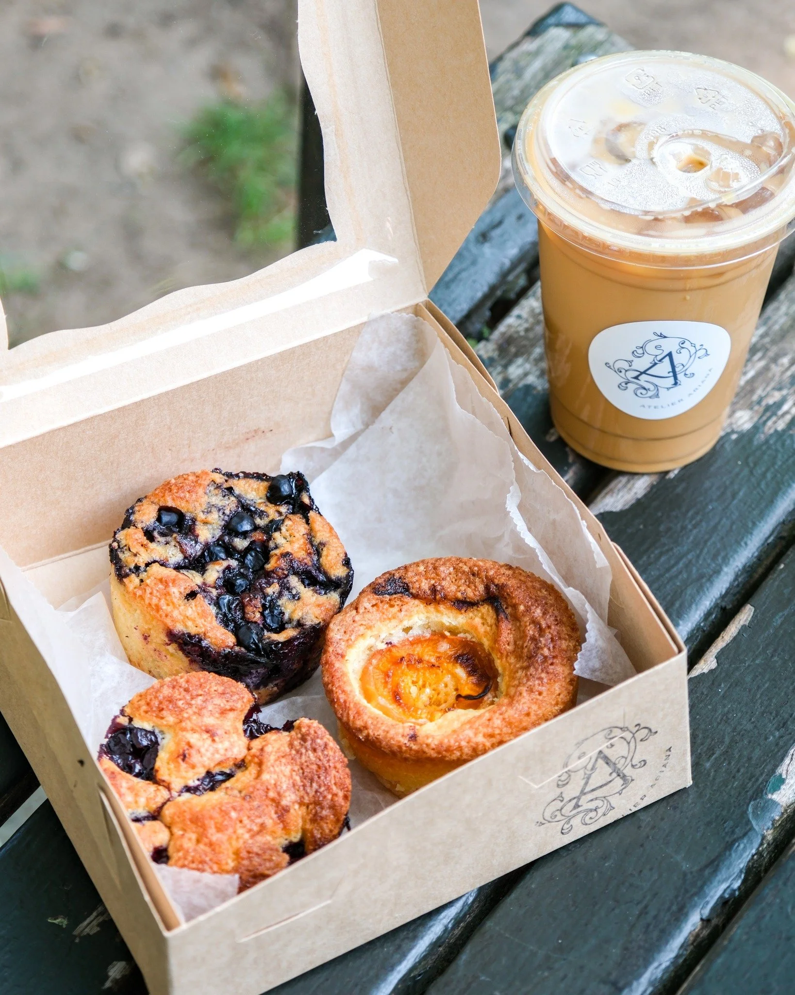 Need weekend plans? ☀️📚
Grab your favorite fruit cake (or an assortment), an iced coﬀee, and find a sunny spot in the neighborhood with a good book.

Simple pleasures are often the best ones.

#atelierariana #fruitcake #picnicideas #summerinbrooklyn