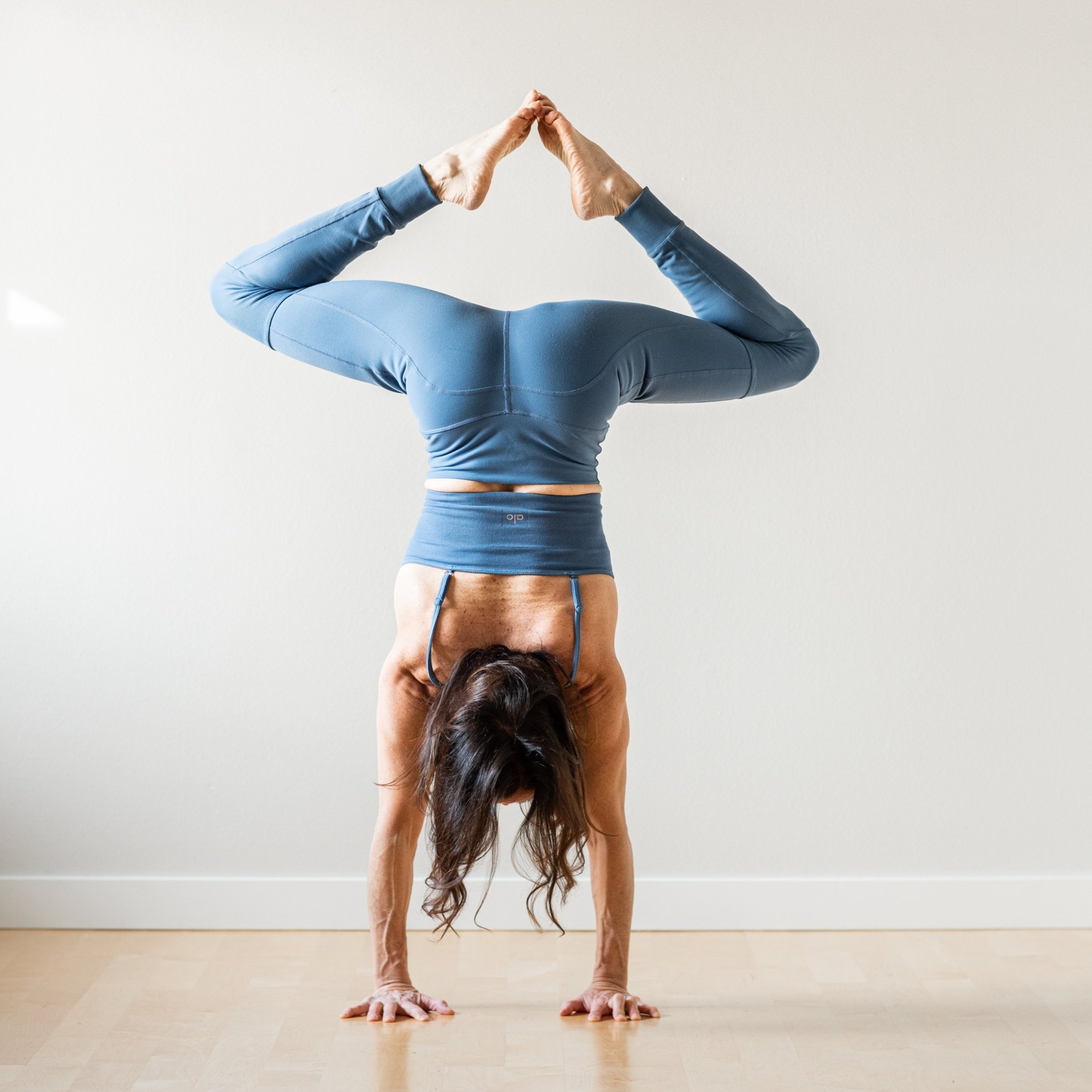 Project Resolution Handstand 2021 — Susan Bishop Yoga