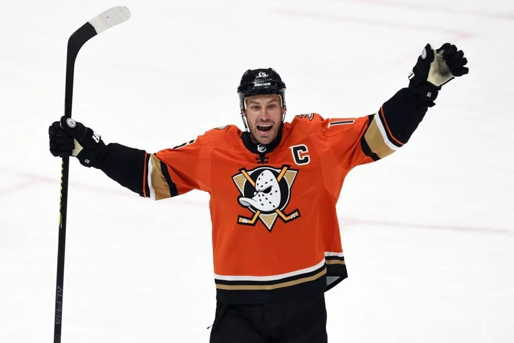 Ryan Getzlaf becomes Anaheim Ducks’ franchise scoring leader