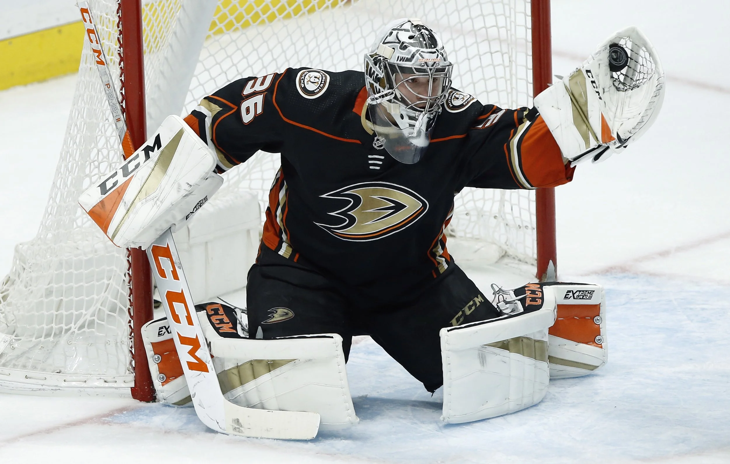 Hurricanes @ Ducks RECAP: Hurricanes Surge to Late Win to End Ducks Win Streak