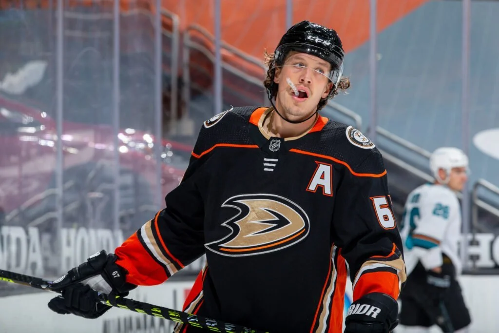 Anaheim Ducks trade Rickard Rakell to the Pittsburgh Penguins