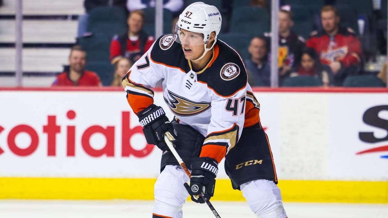 Ducks trade Hampus Lindholm to Bruins, Nicolas Deslauriers to Wild – Orange  County Register