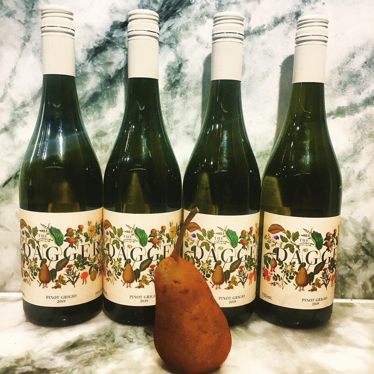 The Dagger Pinot Grigio King Valley 2019. I should have bought a nashi pear instead of the beurre bosc in the picture, but you get the idea.
 
Lovely pear flavours combine  with a tight acidic backbone and very good length makes you go back for more.