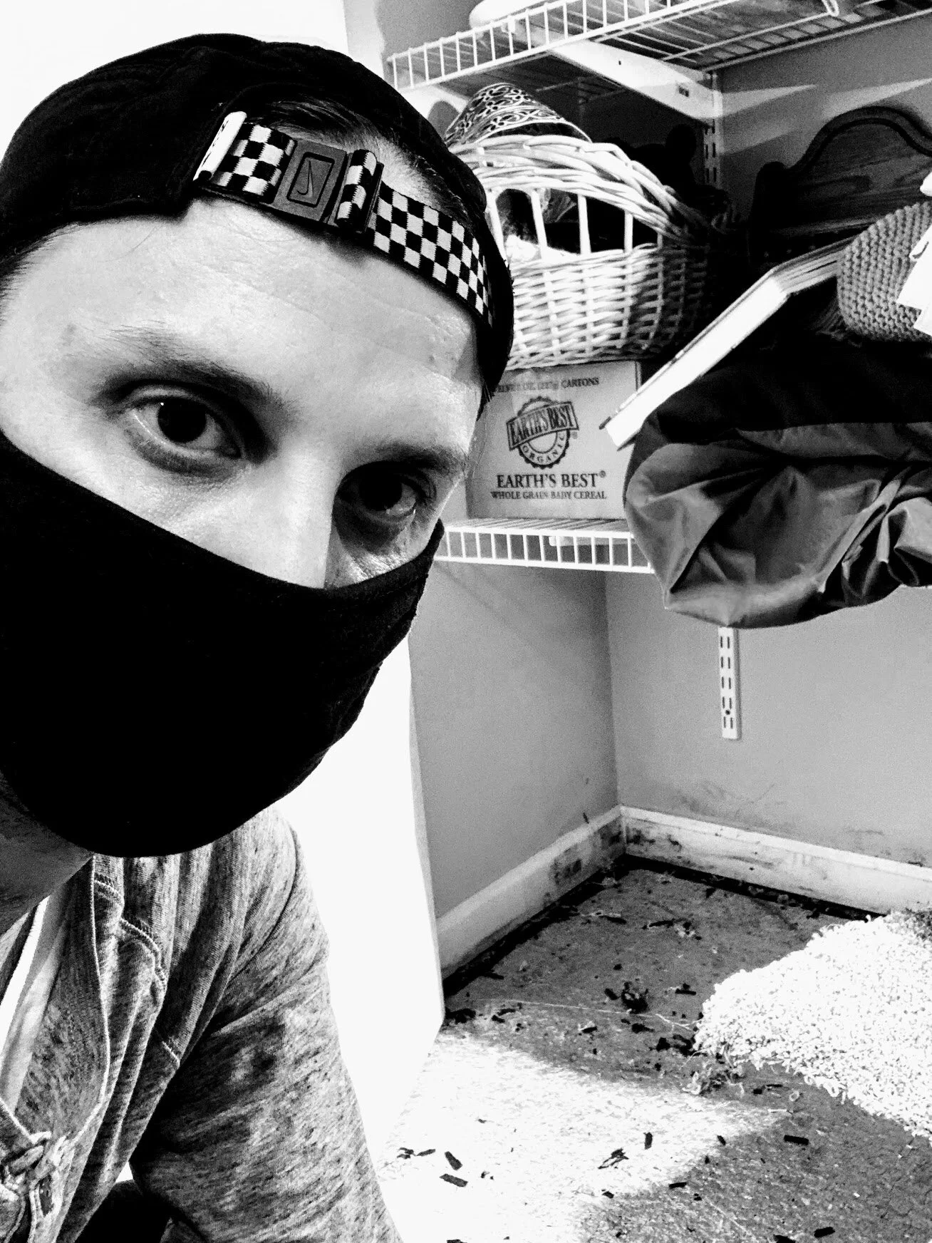 Black mold looks more dramatic in black and white