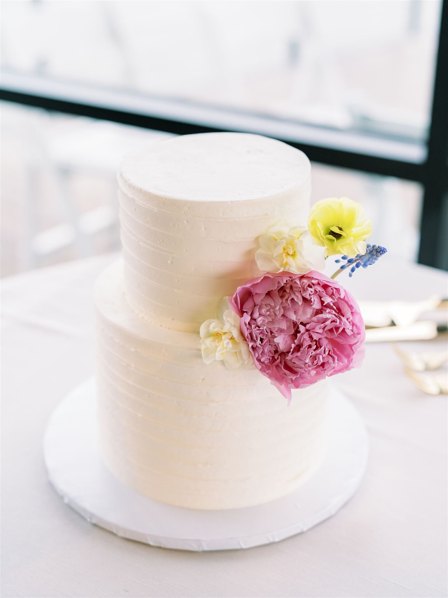 Washington DC_Wedding Planner_Wharf_Dockmaster_Cake_Floral