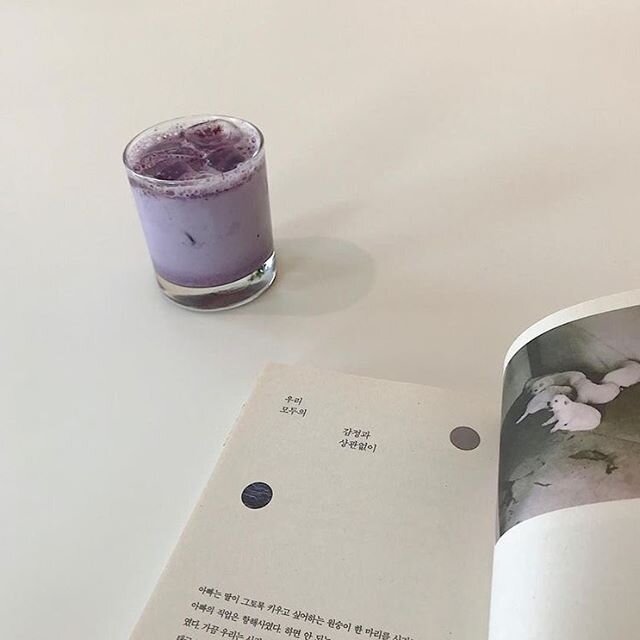 Colour palette inspiration ⁣for my next piece
&bull;⁣
Source unknown ⁣
&bull;⁣
&bull;⁣
&bull;
#fashiondesign #style #stylist #fashionstudent #custom #fashion #aesthetic #minimal #purple