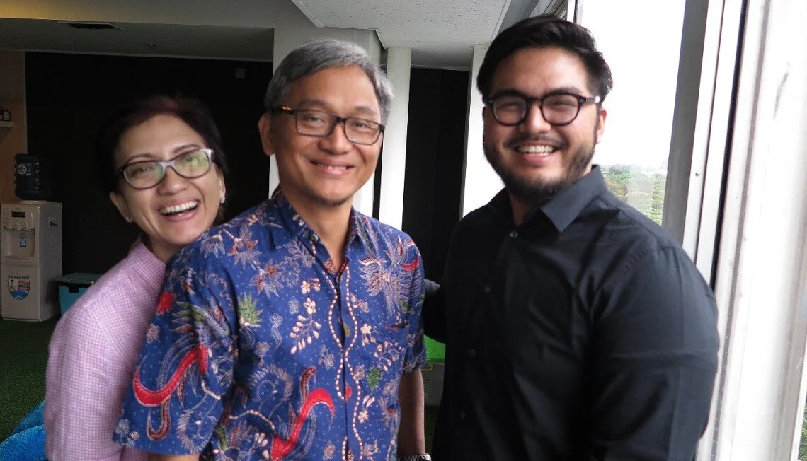 Entrepreneurs Anda Sapardan and Abraham Auzan are trialling low-cost tools to cut maternal deaths.