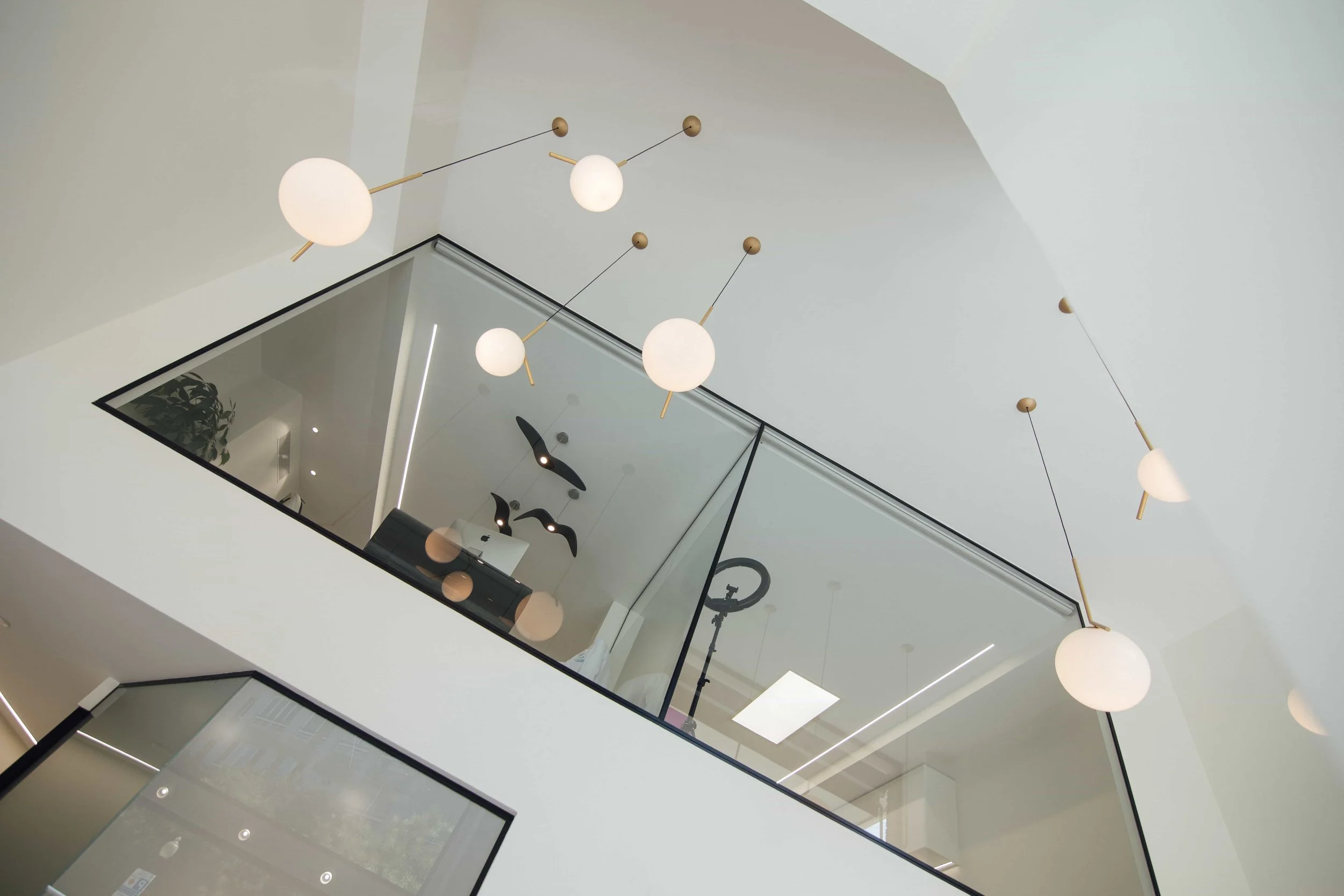 dsculpt-clinic-barcelona-international-patient-consultation.jpg