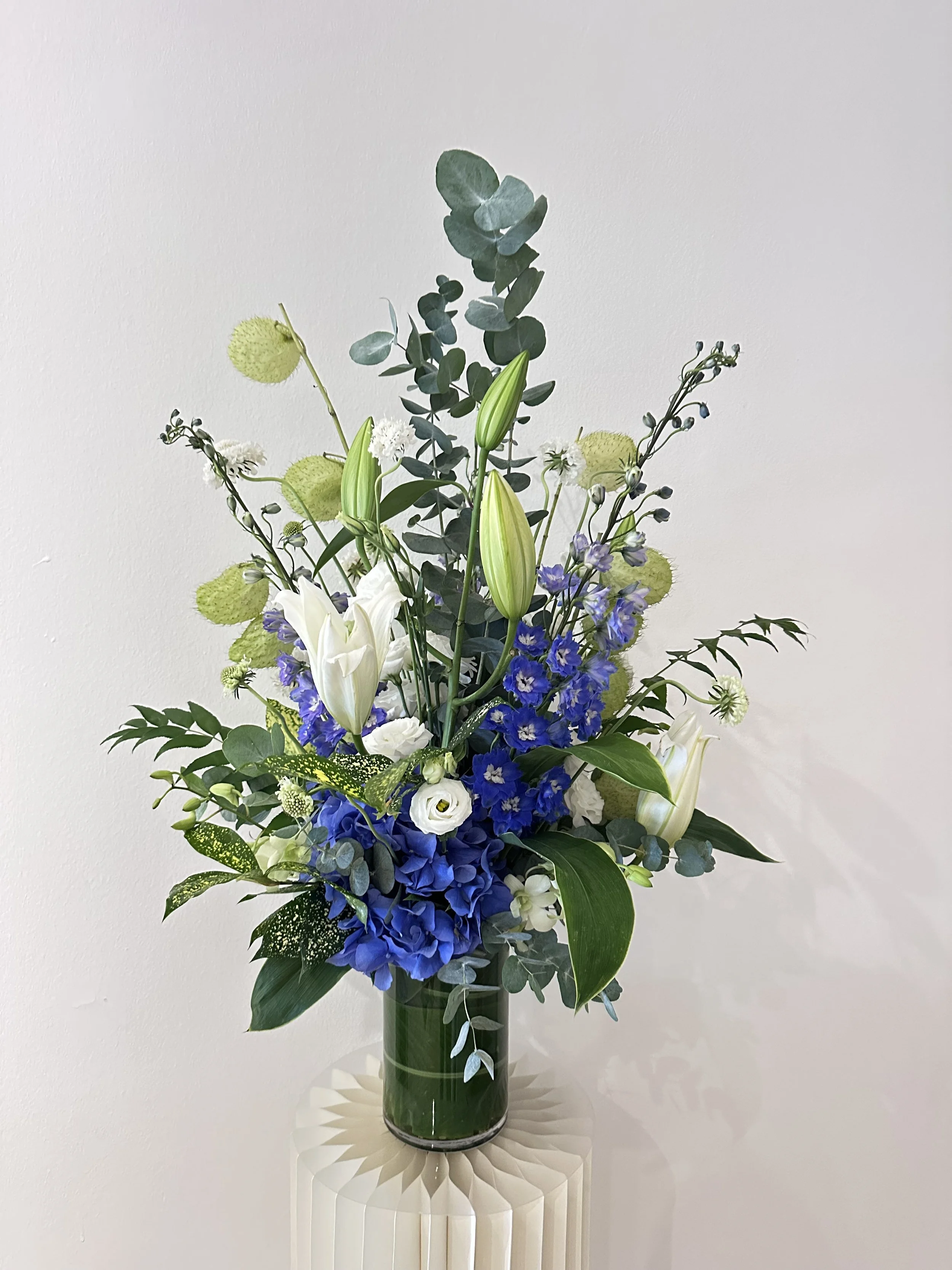wild-vibrant-vase-arrangement 6.JPG