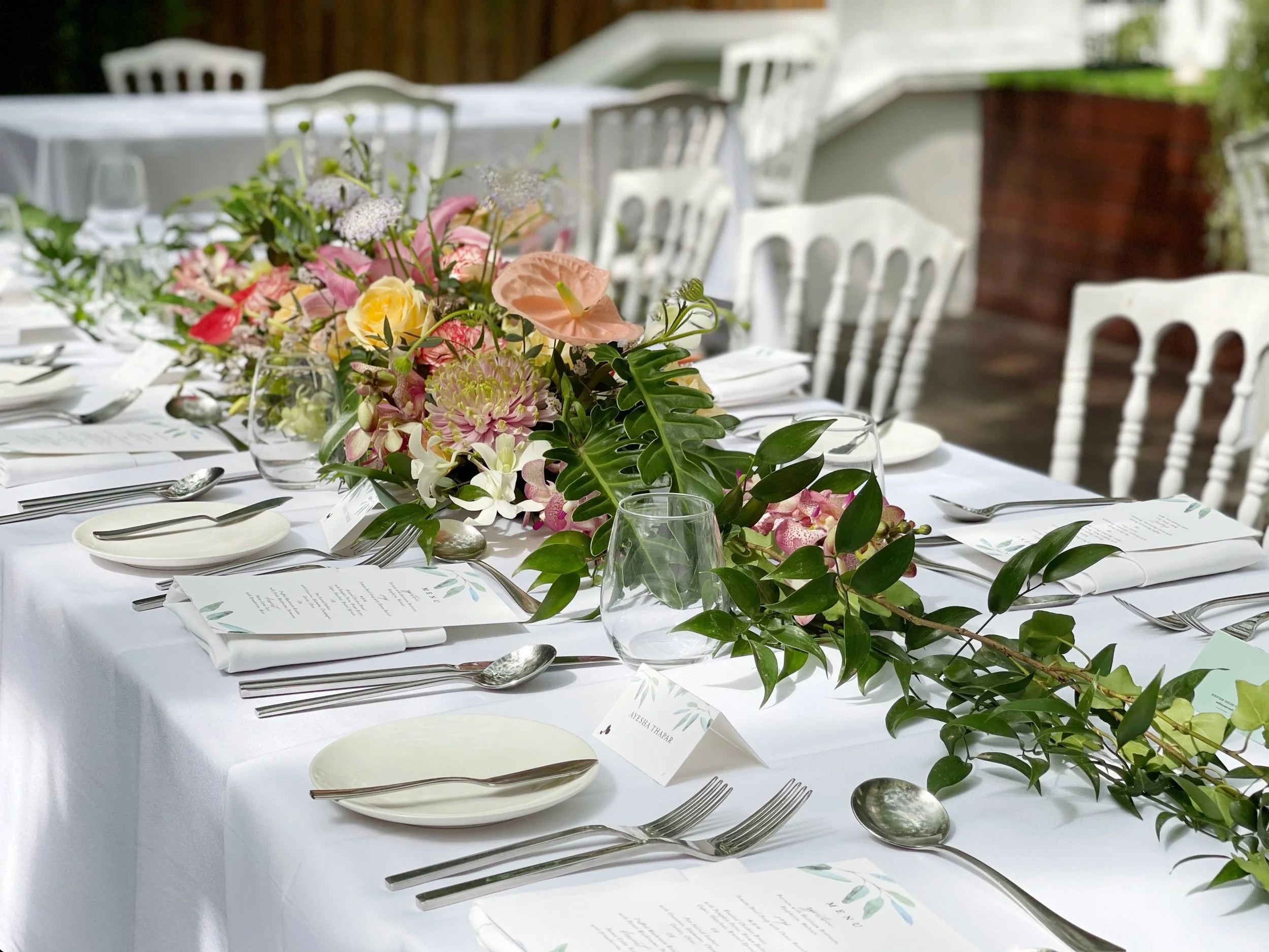 The table was set before anyone arrived, that&rsquo;s how they knew they were loved.

The details are never just the details. 

#weddingflorist #tablescapesg