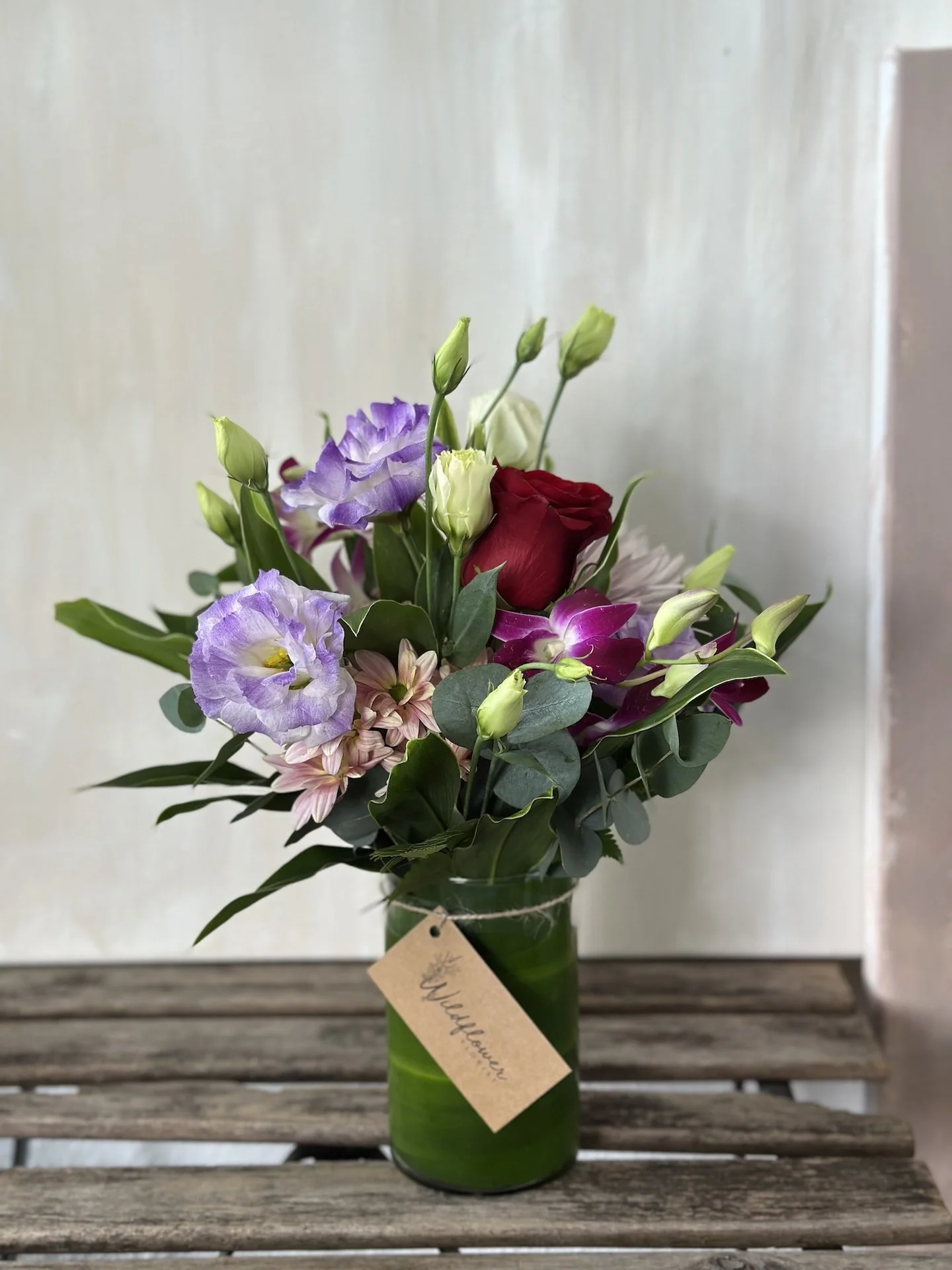 touch-of-wild_vase-arrangement.jpeg