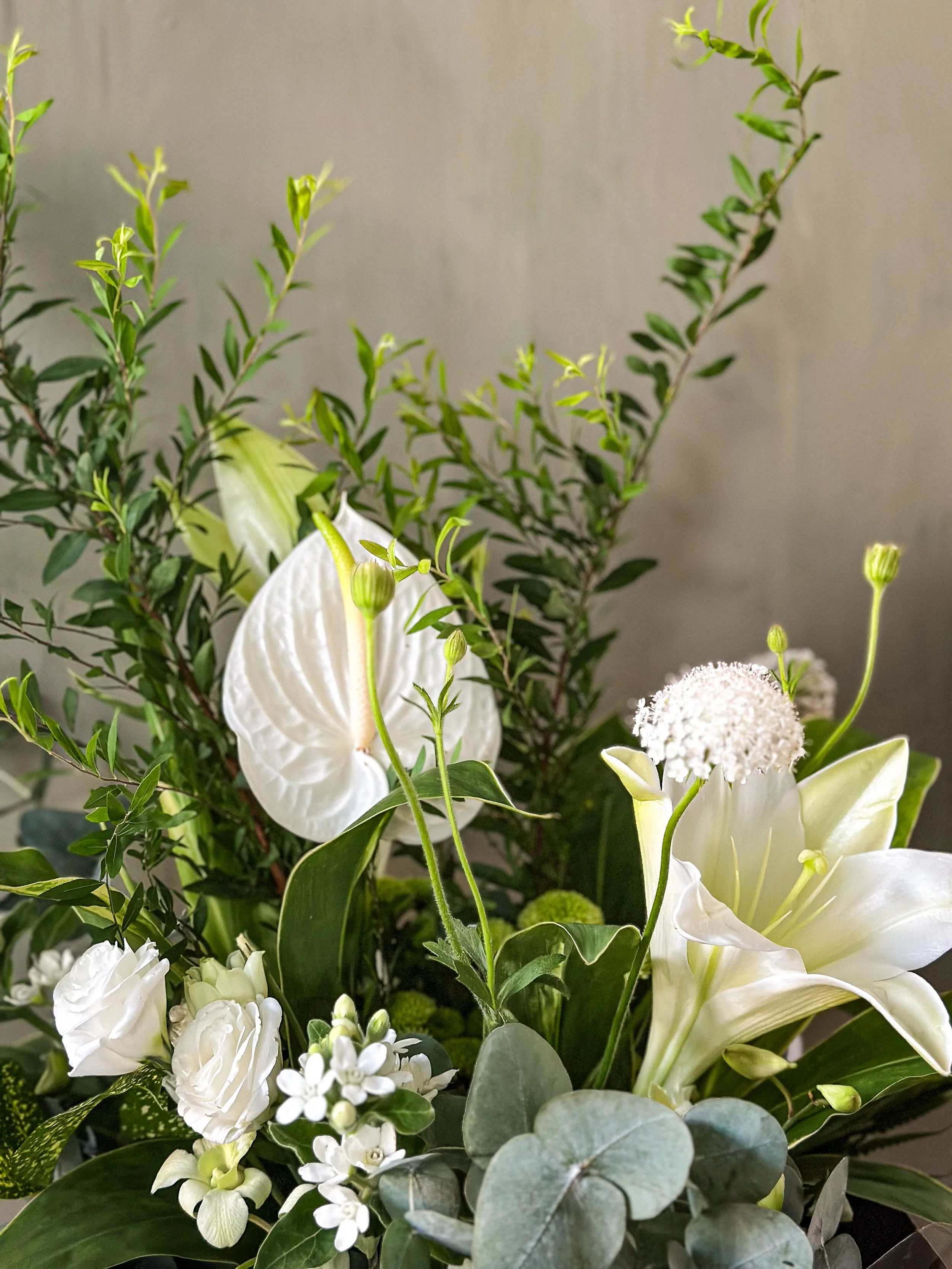 wild-fresh-hand-bouquet-regular-closeup.JPG
