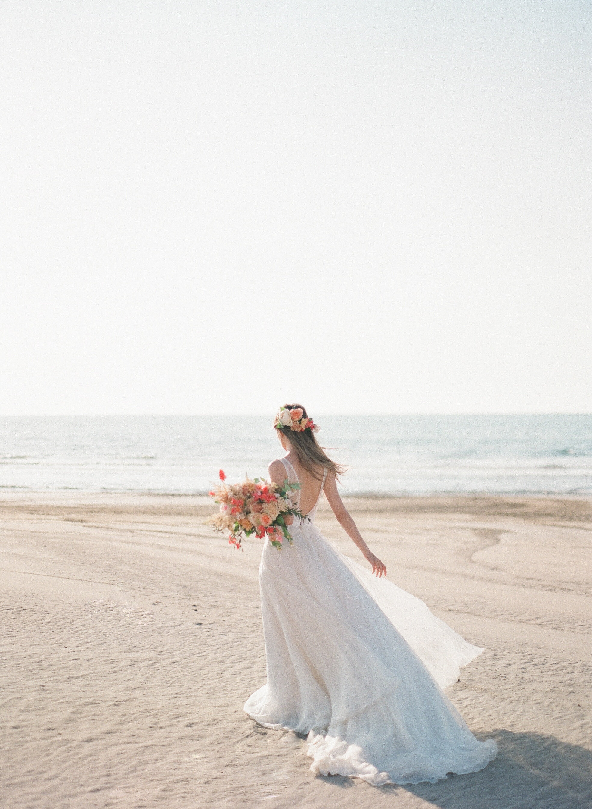 Delicate Bridal Session on the beach of Venice - Maddy Christina (37 sur 80).jpg
