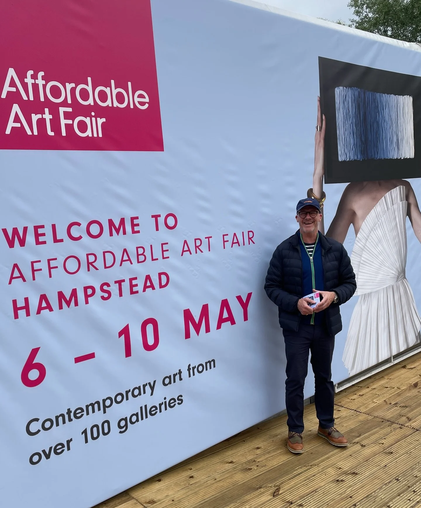 I&rsquo;ve exhibited at the Affordable Art Fair Stockholm with the @nordicartadvisory Art Agency but never saw the show. Visiting the fair in Hampstead, London, it&rsquo;s great to feel the buzz. There&rsquo;s a steady flow of paper wrapped works lea