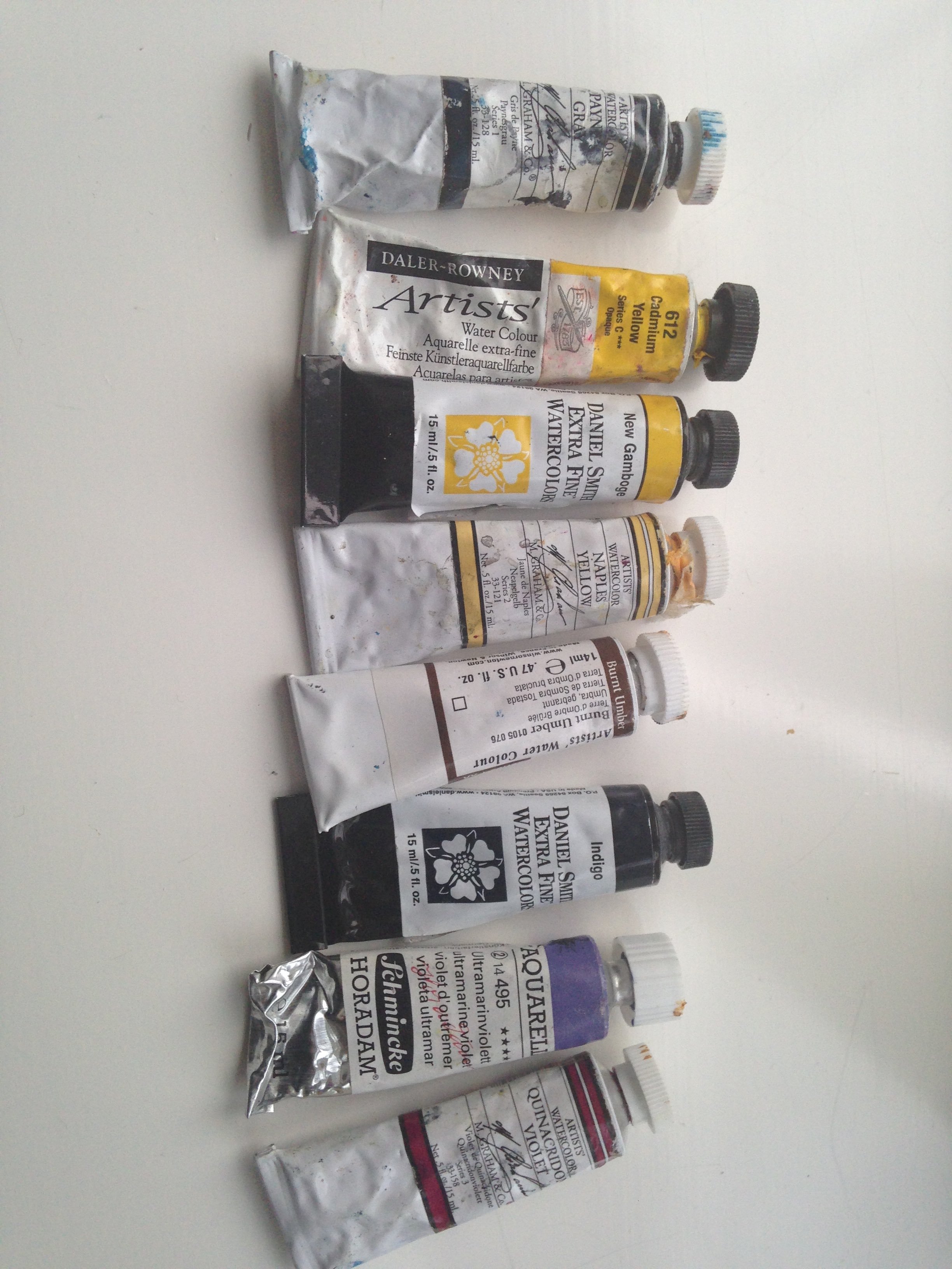 The challenge of limiting my palette is really engaging. I was unsure about which yellow to use and finally settled with Naples, because it can be warm and strikingly hot.