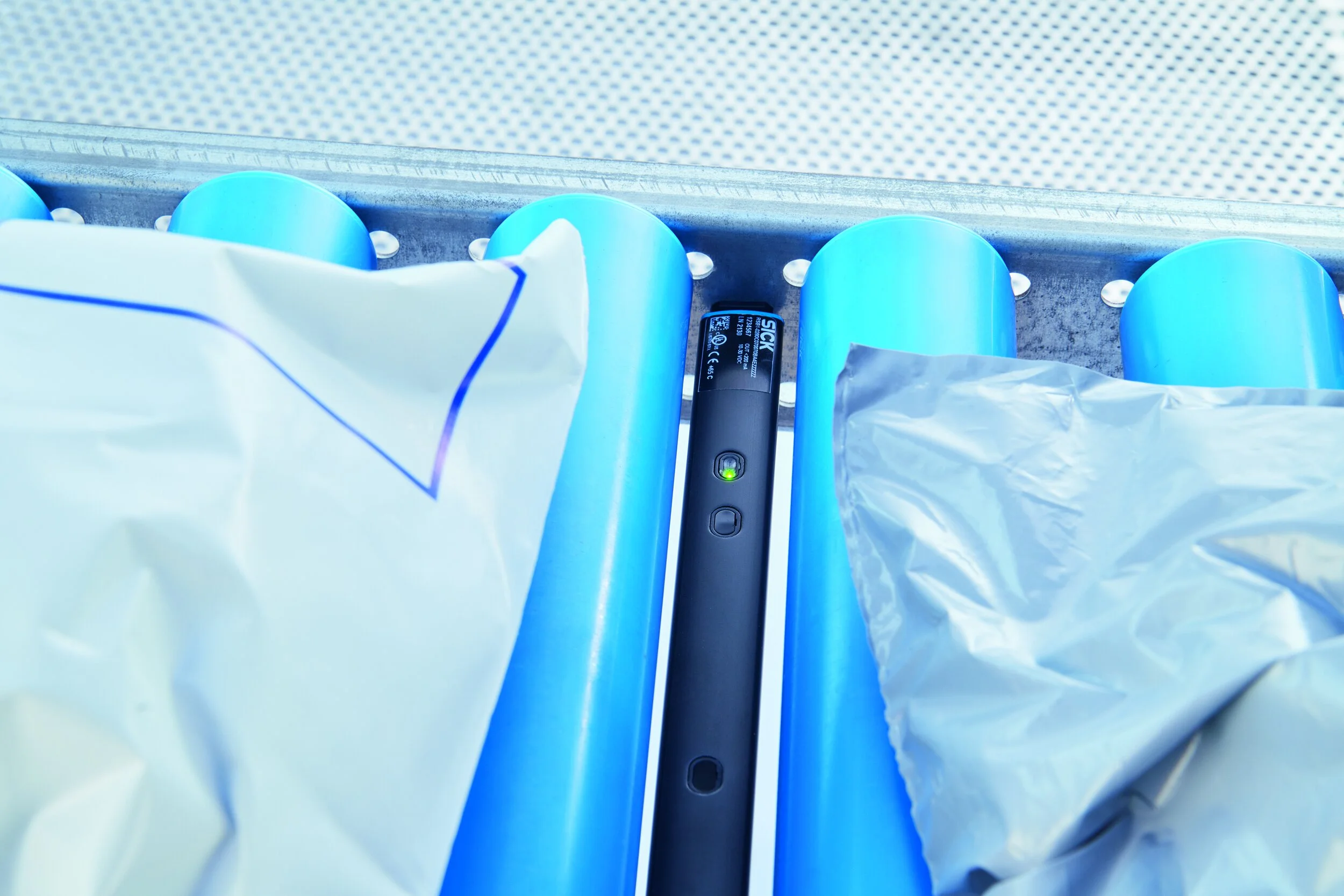 SICK’s Roller Sensor Bar Ends Conveyor Headaches