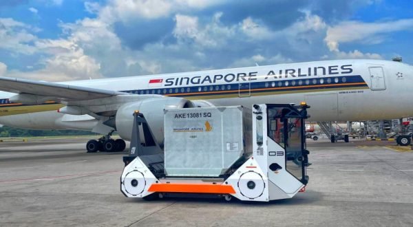 Changi Airport Group collaborates with Aurrigo to trial new autonomous baggage vehicle