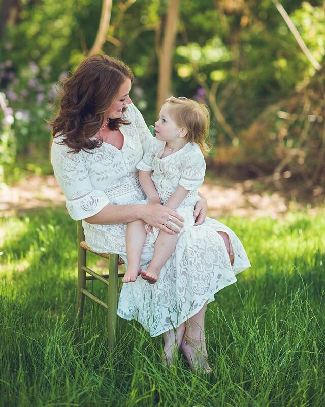 Letting my lawn grow for the Mommy &amp; Me sessions was a good idea.  Definitely worth the extra $ the Landscapper is charging me to cut it this long 😂😂 @jessluque #mommyandme #motheranddaughter #babygirl