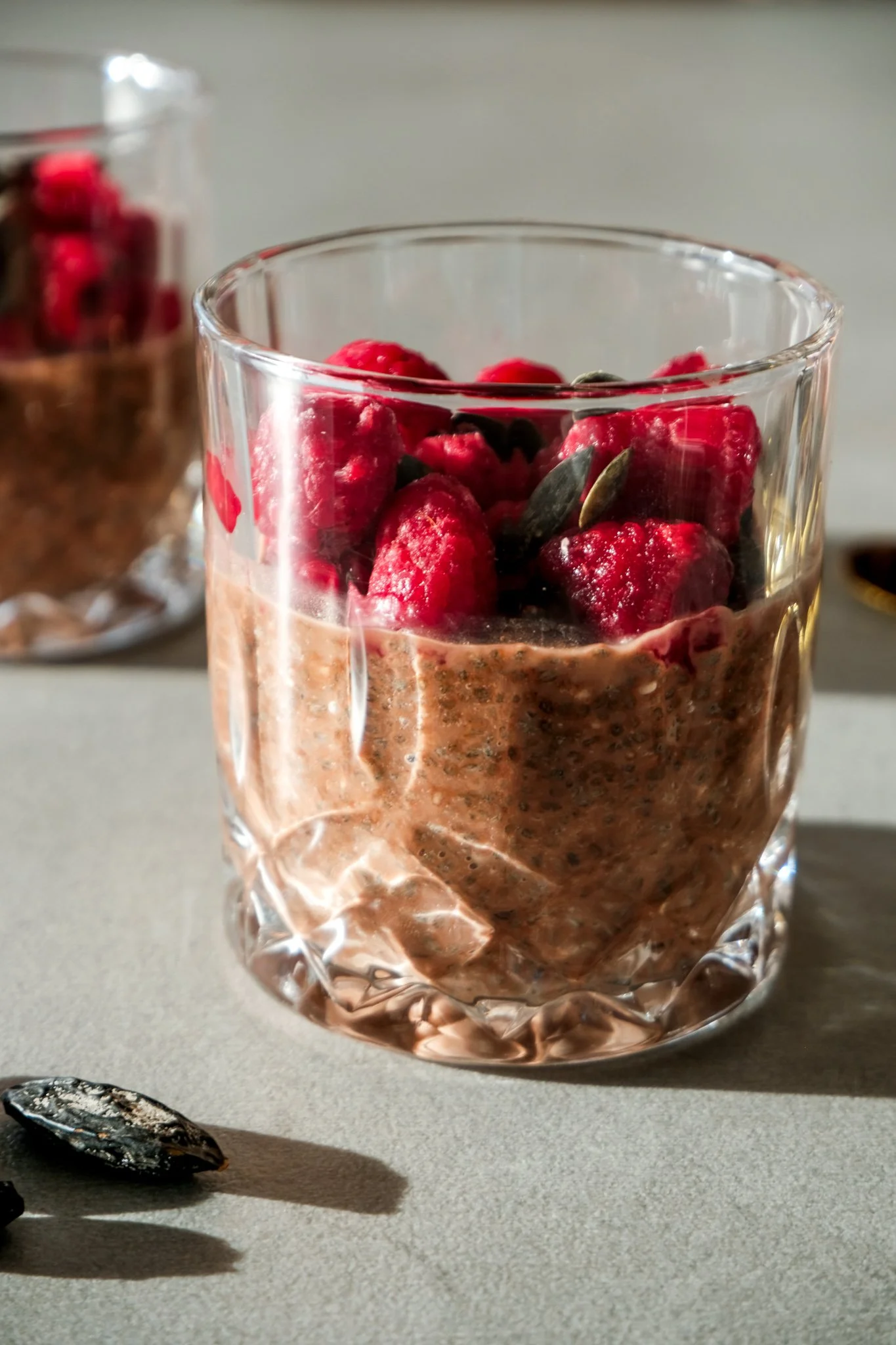 CREAMY &amp; EASY CHOCOLATE CHIA PUDDING WITH BERRIES