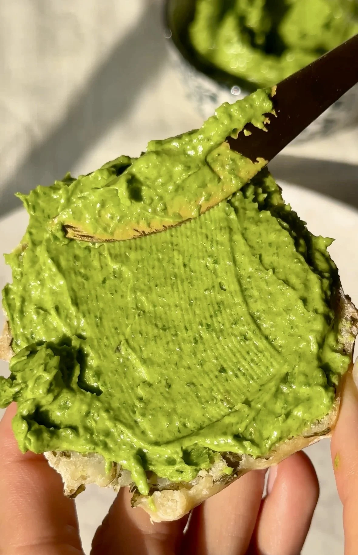 SPRING RECIPE: EASY 5 MINUTE WILD GARLIC (BÄRLAUCH) BUTTER