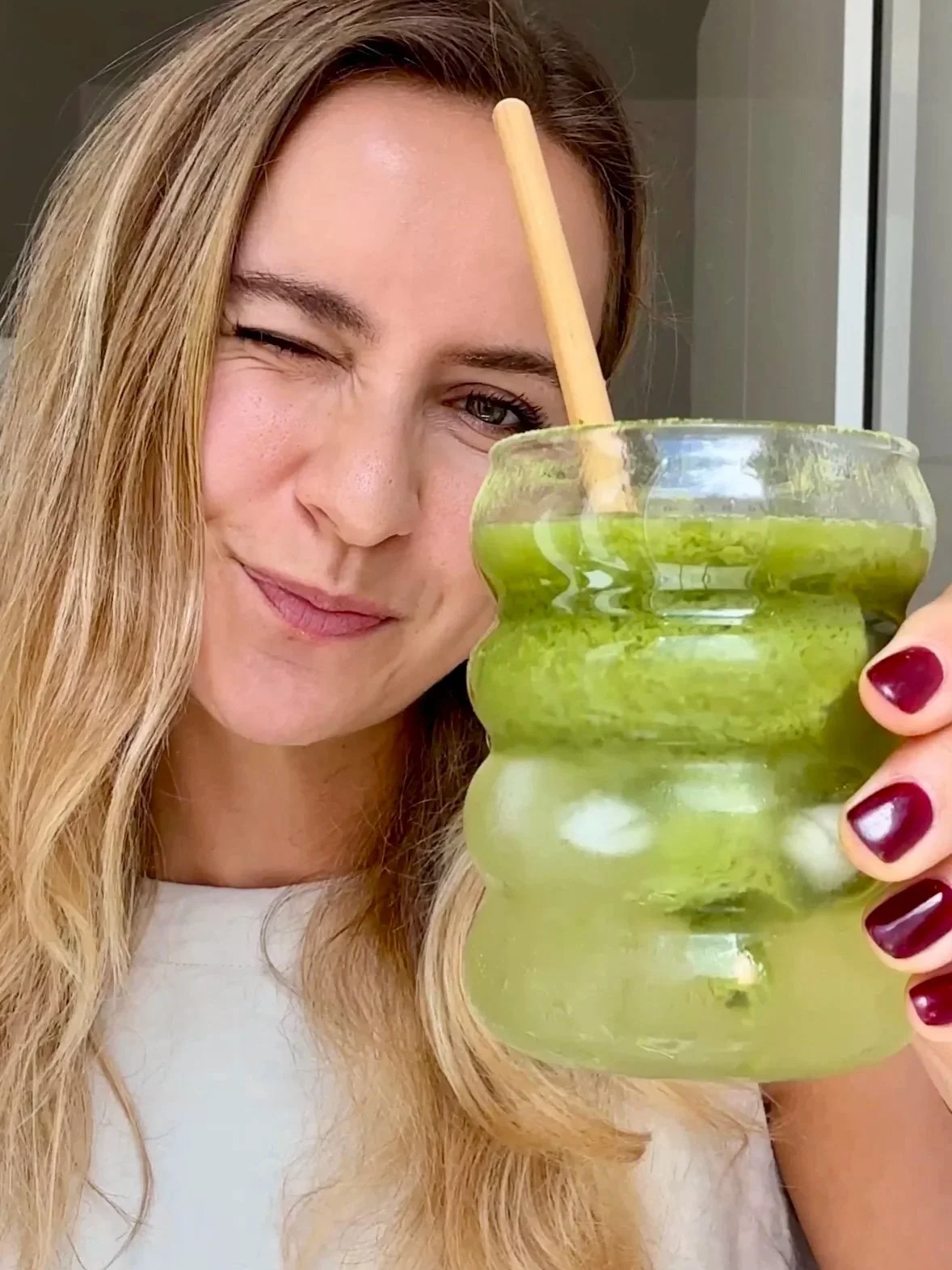 viral-matcha-coconut-cloud-drink-easy-creamy-kokos-kokosnuss-getränk-drink-wolke-coco-summer-magda-mag-das