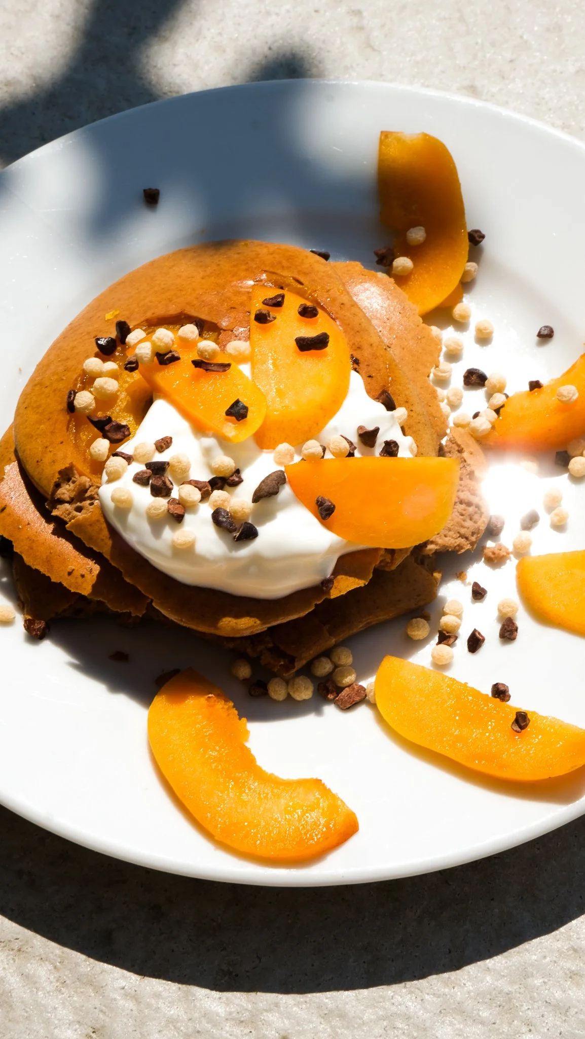 my-favorite-4-ingredients-apricot-high-protein-pancakes-magda-mag-das-pfannkuchen-palatschinken-frühstück-brunch-marillen-einfach-topfen-aprikosen-quark-schokolade-zmorge