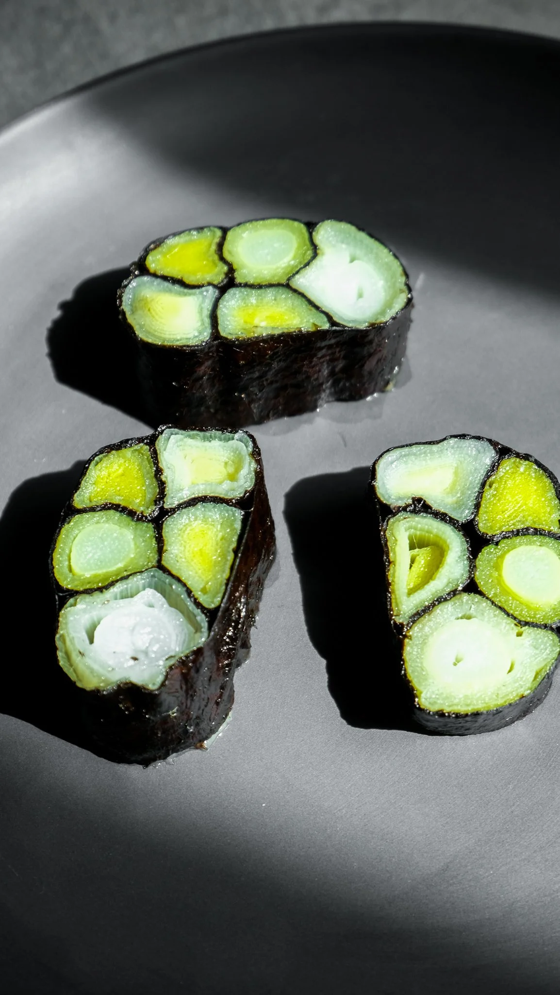 leek-mosaic-easy-recipe-magda-mag-das-rezept-lauch-nori-vorspeise-snack-viral-vegan-veggie