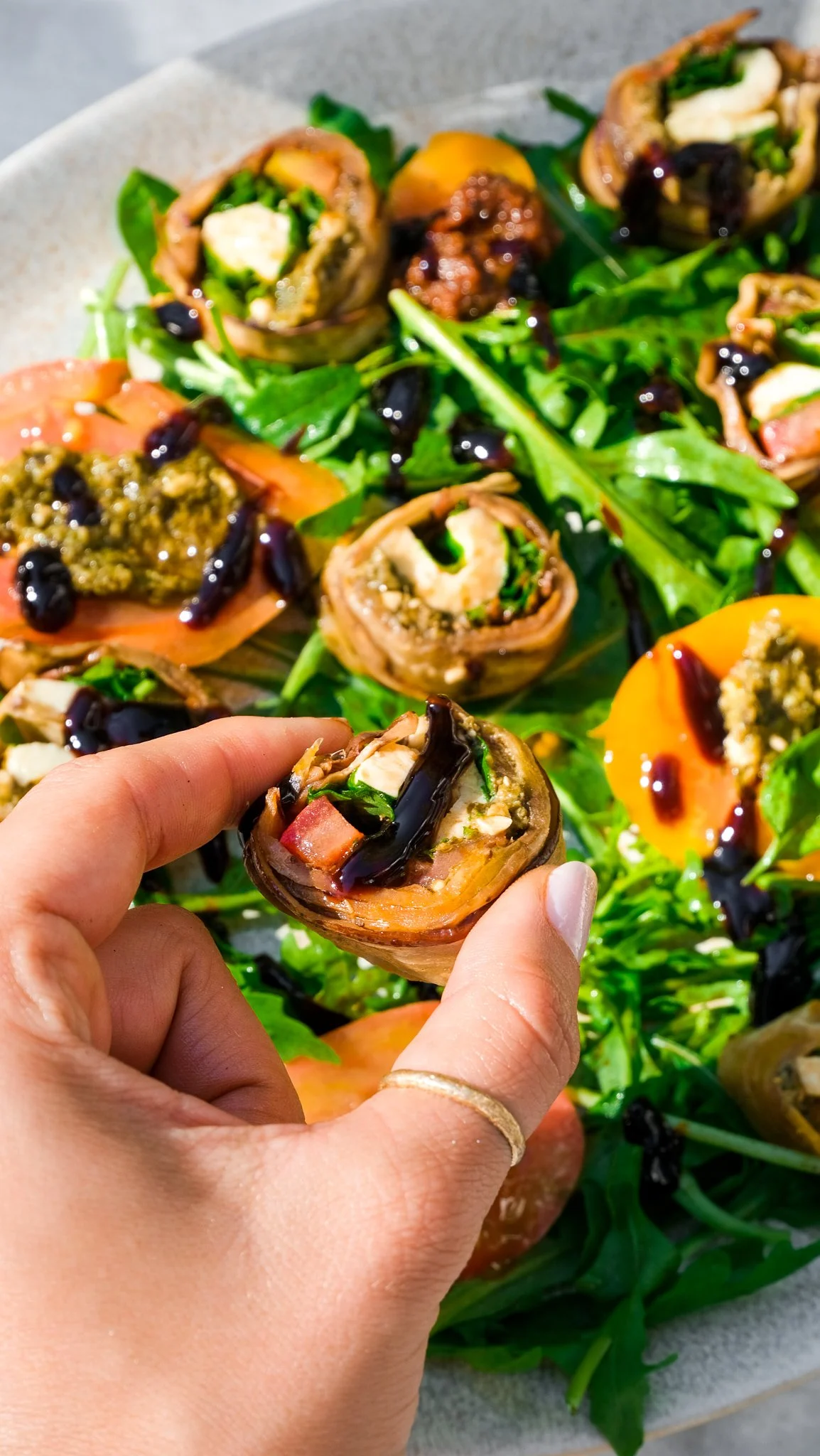 aperitivo-with-a-twist-italian-parmigiana-sushi-italienisch-vorspeise-dolce-vita-aubergine-melanzani-ruccola-recipe-rezept-einfach-vegetarisch-veggie