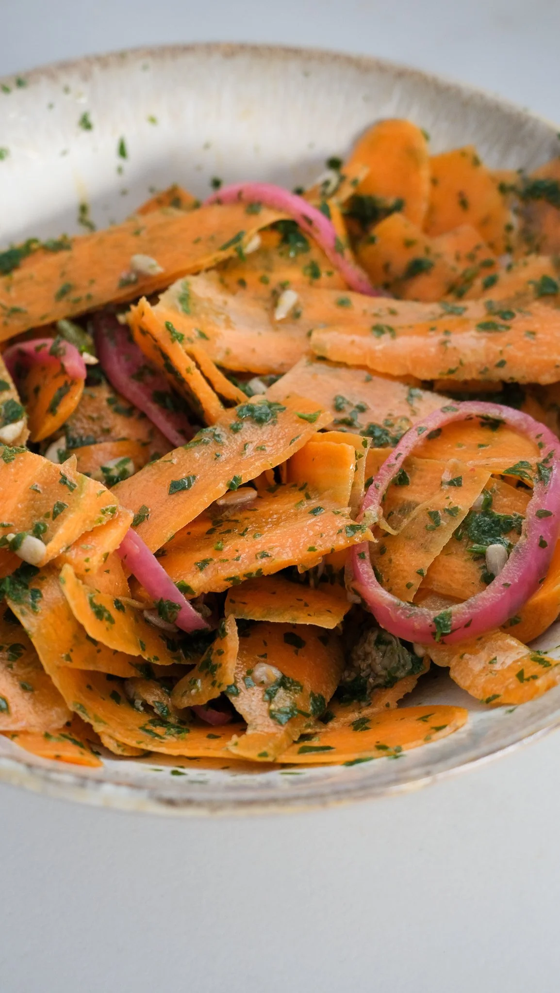 eat-your-skincare-retinol-salad-for-glowing-skin-karotten-salat-magda-mag-das-skin-food-healthy-easy-tasty-recipe-rezept