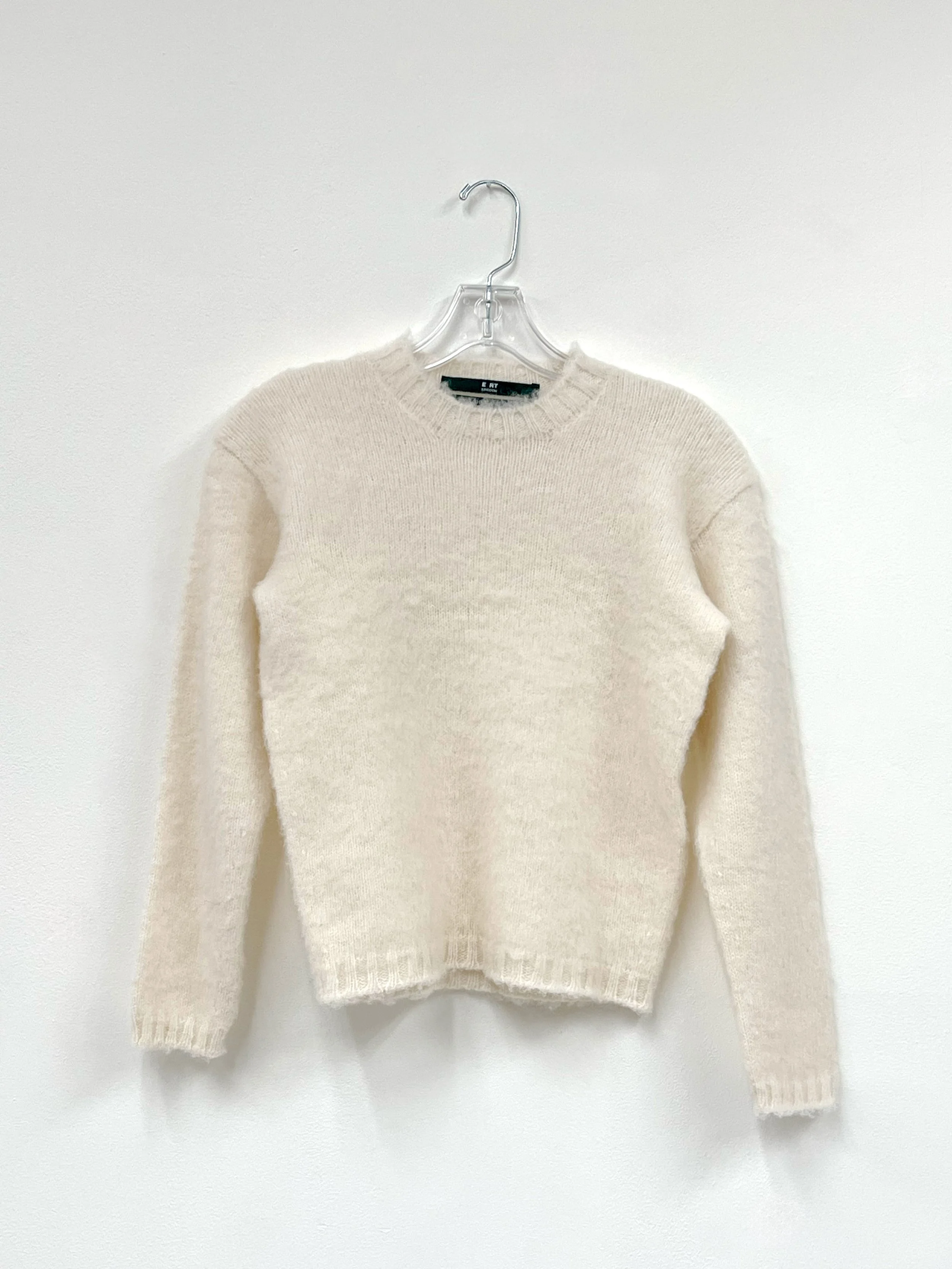 N°24 Brushed shetland fitted crewneck by E RT KINGDOM
