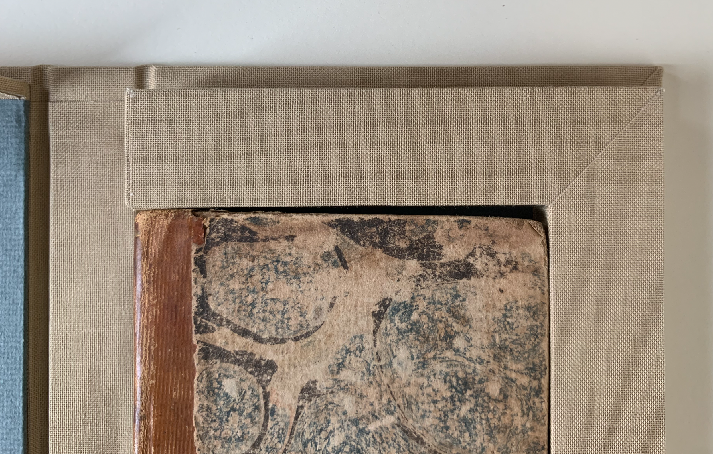 It’s also apparent when Fables is in its clamshell.