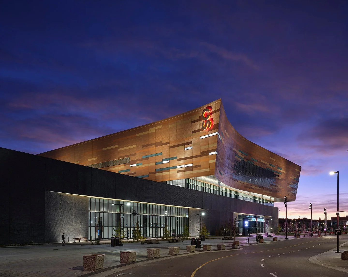 Did you know the road in front of the BMO Centre has a namesake? Starting at the Victoria Park/Stampede Station, Flores LaDue Parade guides visitors into Stampede Park, an apt legacy for an integral figure in the founding of @calgarystampede.

Also k