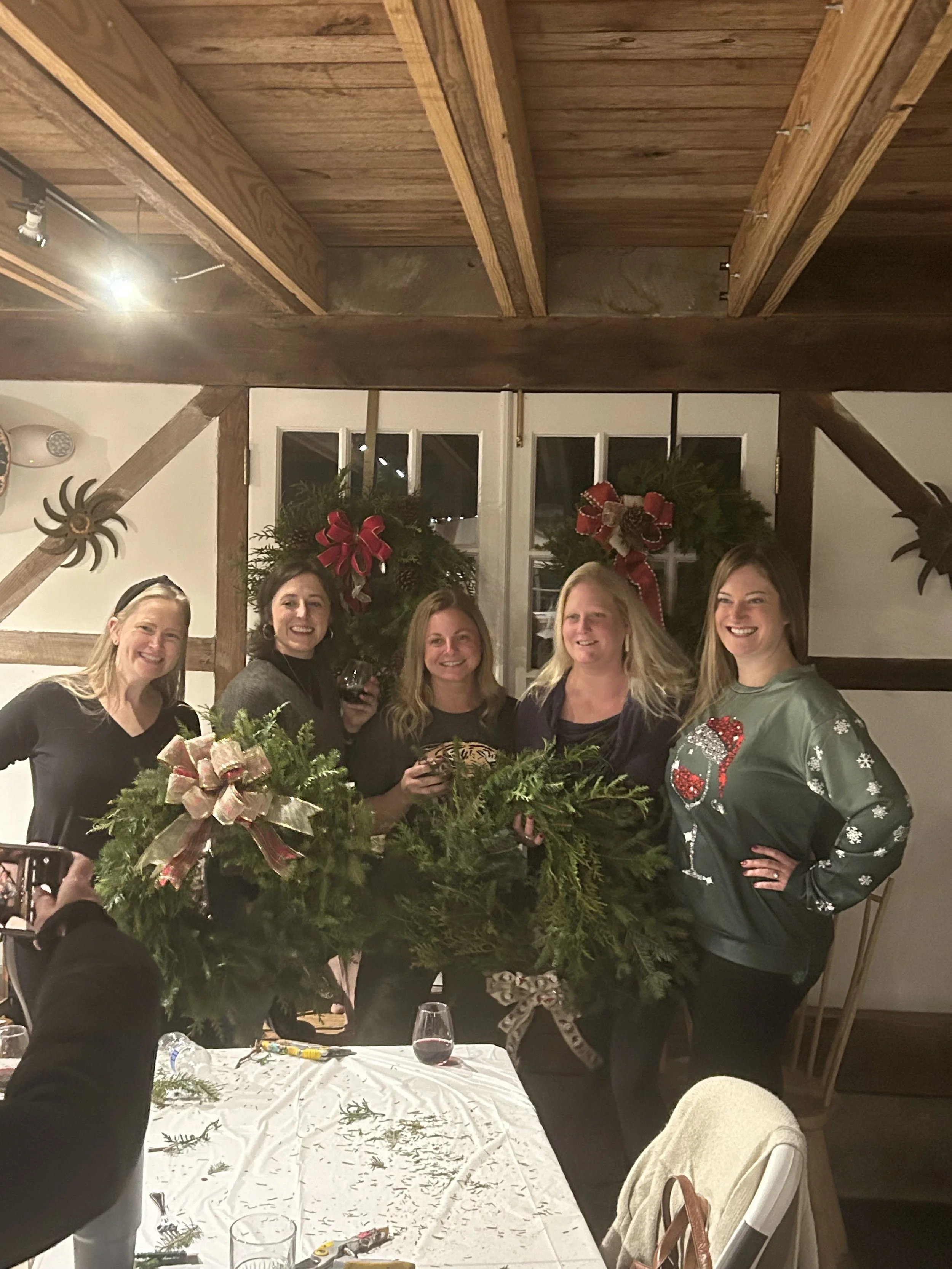 Design a Holiday Evergreen Wreath(Dec 2)