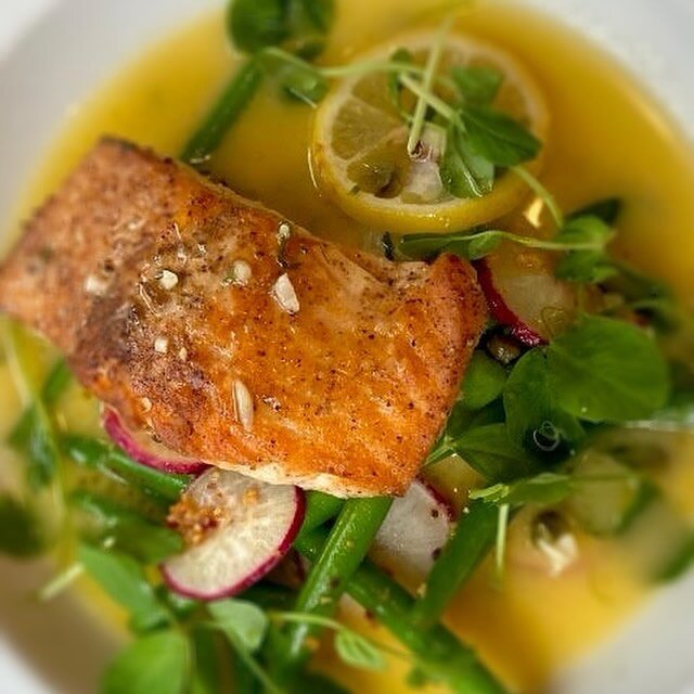 Another new item from our spring dinner menu! Spring Salmon Filet, Green Beans, Radish, Pea Tendrils, Lemon Caper Wine Sauce. All the spring colors and flavors! Available Wednesday-Sunday, only at the Emory (@thepointatl) location. Of course, if it&r