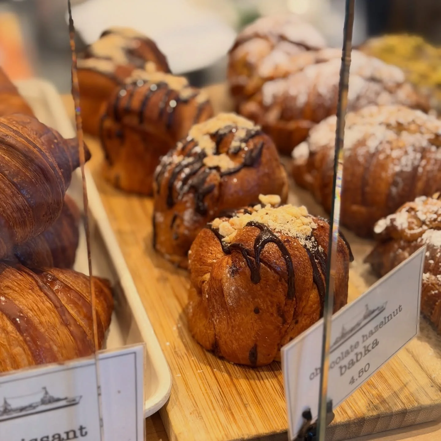 Babka. Fun to say, more fun to eat. Especially on a rainy Saturday, with a cup of coffee . . . or a latte . . . or a mimosa. Just sayin&rsquo;. 
📷: @sixab0ve 
#thegeneralmuir @thepointatl @emorypoint #babka #chocolatebabka #shabbatshalom #happyweeke