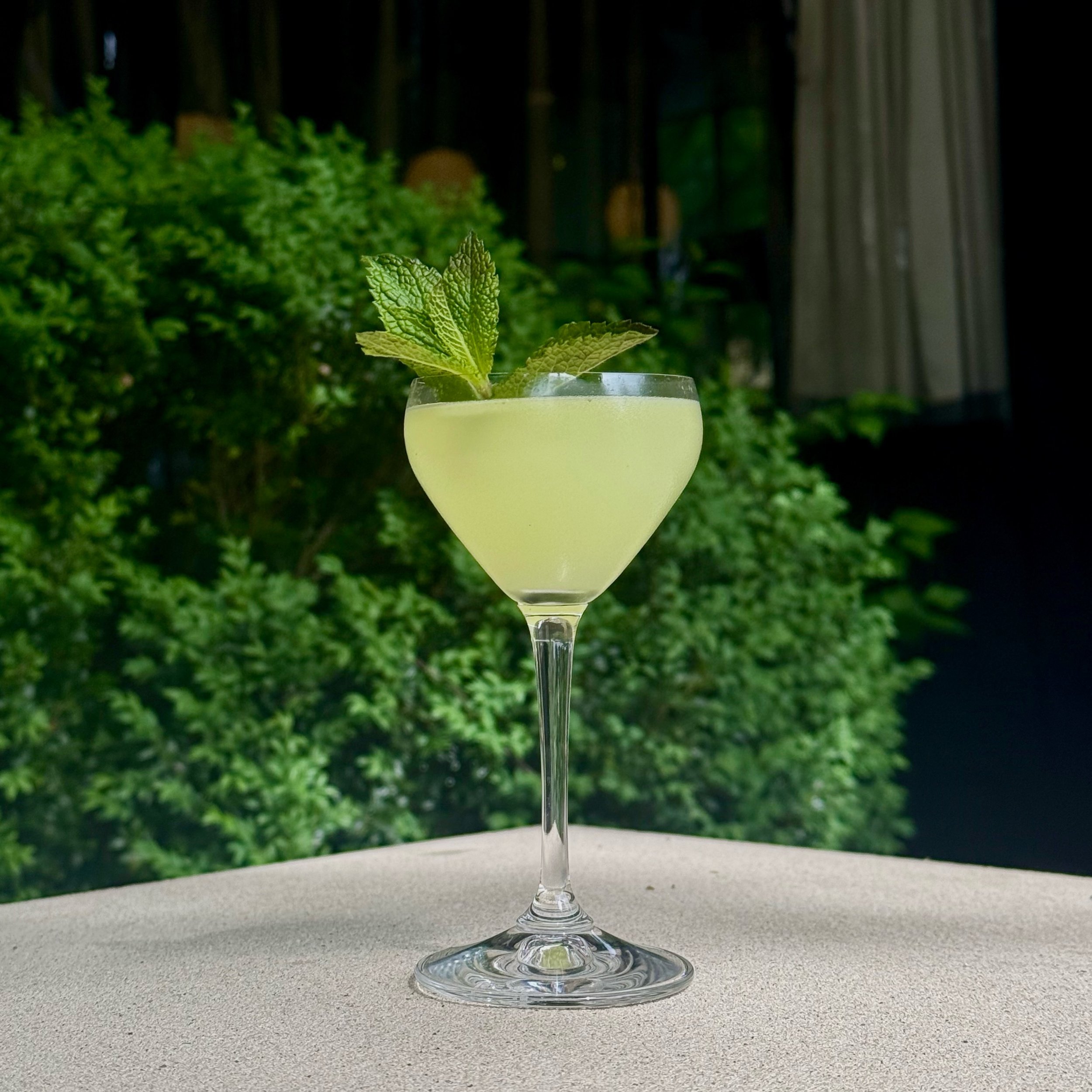 When your cocktail just screams (but in a lovely elegant way) summertime . . . . Have you tried any of our new summer cocktails? Pop in after work today for a drink at the bar or on the patio. #thegeneralmuir #thursdayisthenewfriday #summercocktails 