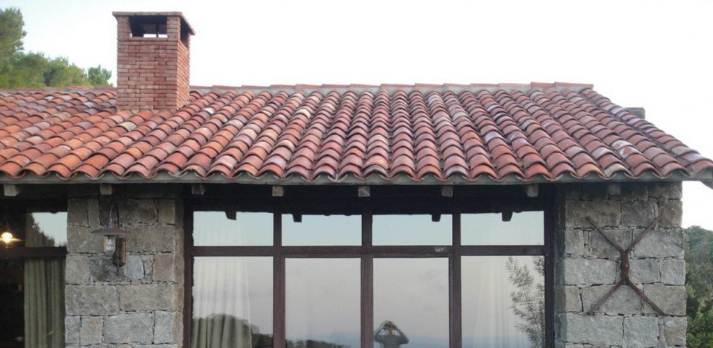 Perpignan-Roof-Tiles-1-1024x500.jpeg