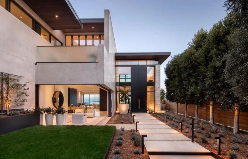 CUSTOM DOOR & ENTRANCES5.jpeg