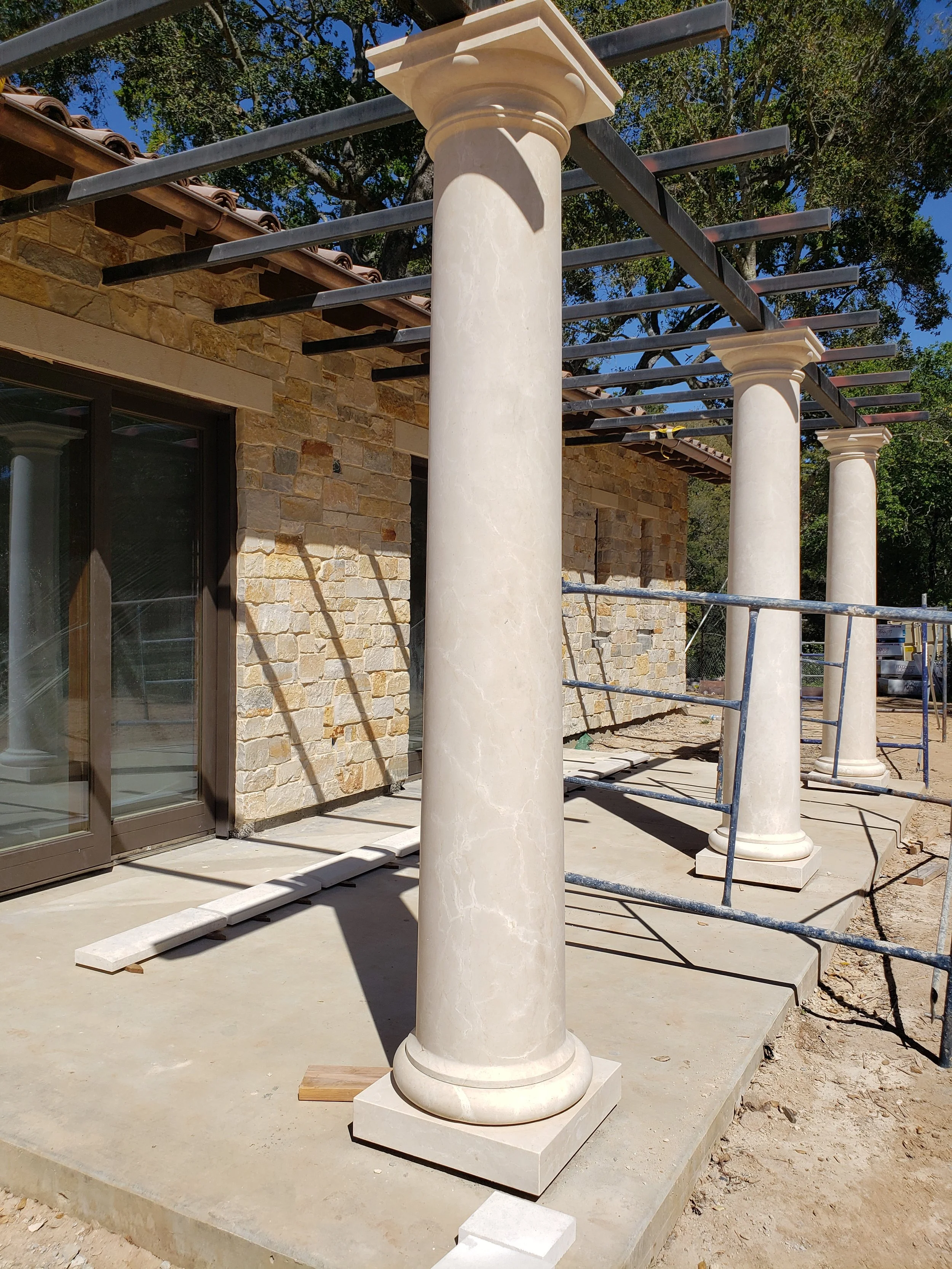 Crema Marfil - Honed Columns_4.7.21  (14).jpg