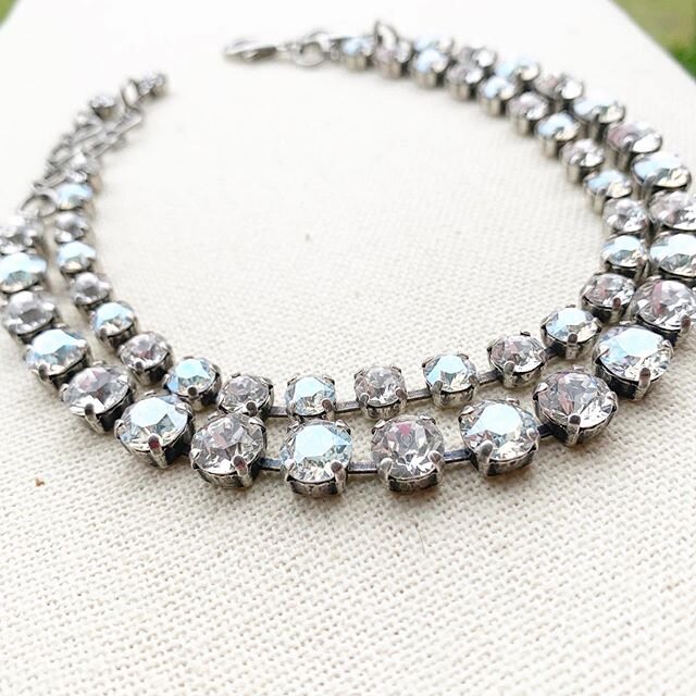 𝒩𝑒𝓌 𝒾𝓉𝑒𝓂! 
𝒜𝓃𝓎 𝑔𝓊𝑒𝓈𝓈𝑒𝓈 𝑜𝓃 𝓌𝒽𝒶𝓉 𝒾𝓉 𝒾𝓈? 
𝟪𝓂𝓂 𝓈𝒾𝓏𝑒 $𝟨𝟢 &bull;  𝟨𝓂𝓂 𝓈𝒾𝓏𝑒 $𝟧𝟢 #stcjewelry #jewelry #bling #sparkle #swarovski #silver